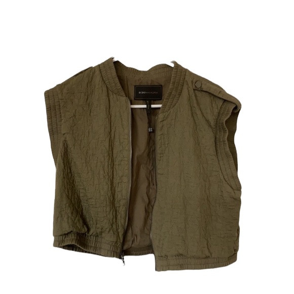 💯 BCBG MaxAzaria Olive Green Vest | Poshmark