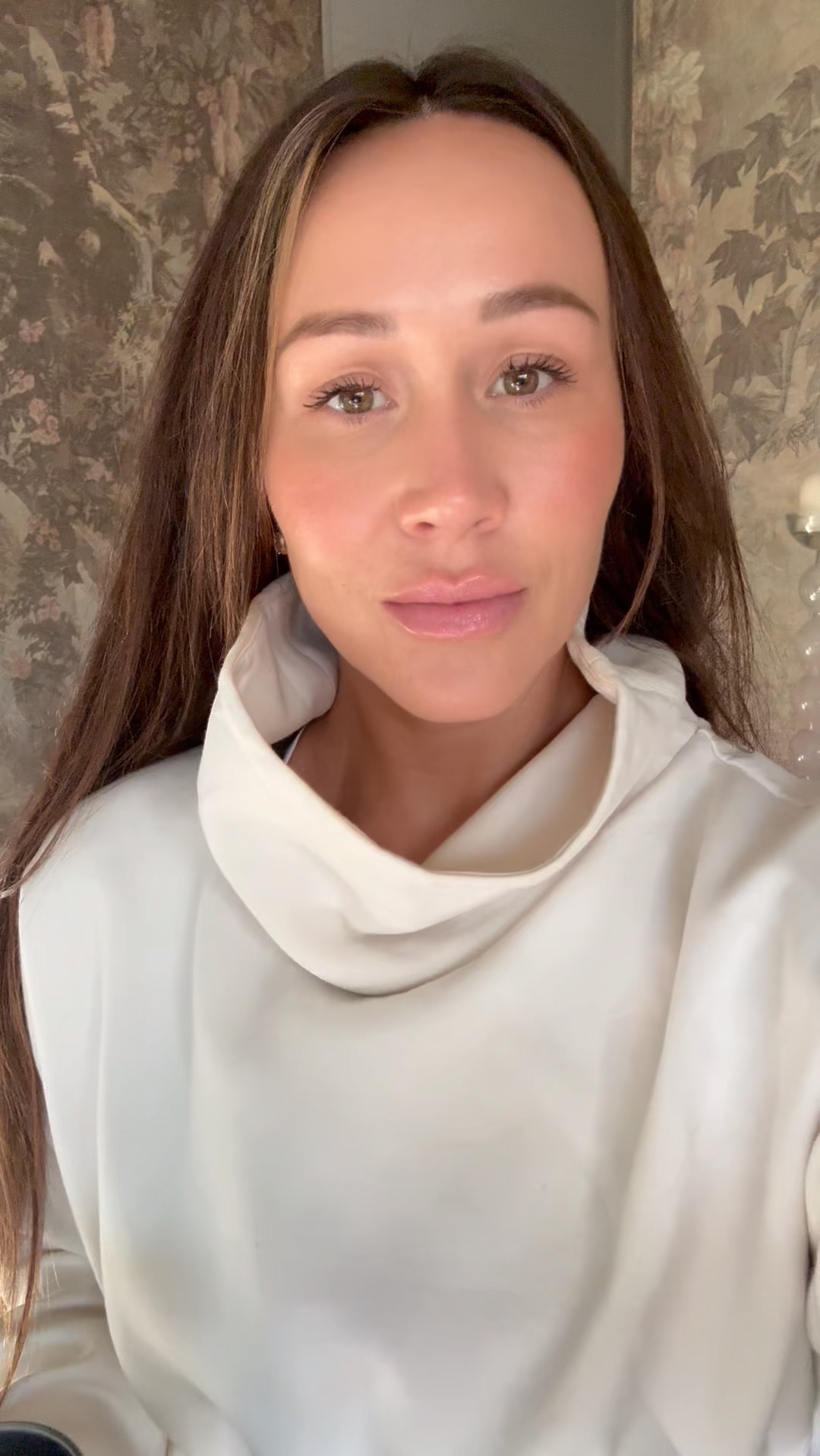 Busy toddler mom 90 second makeup gifts for busy moms 

#LTKBeauty #LTKGiftGuide