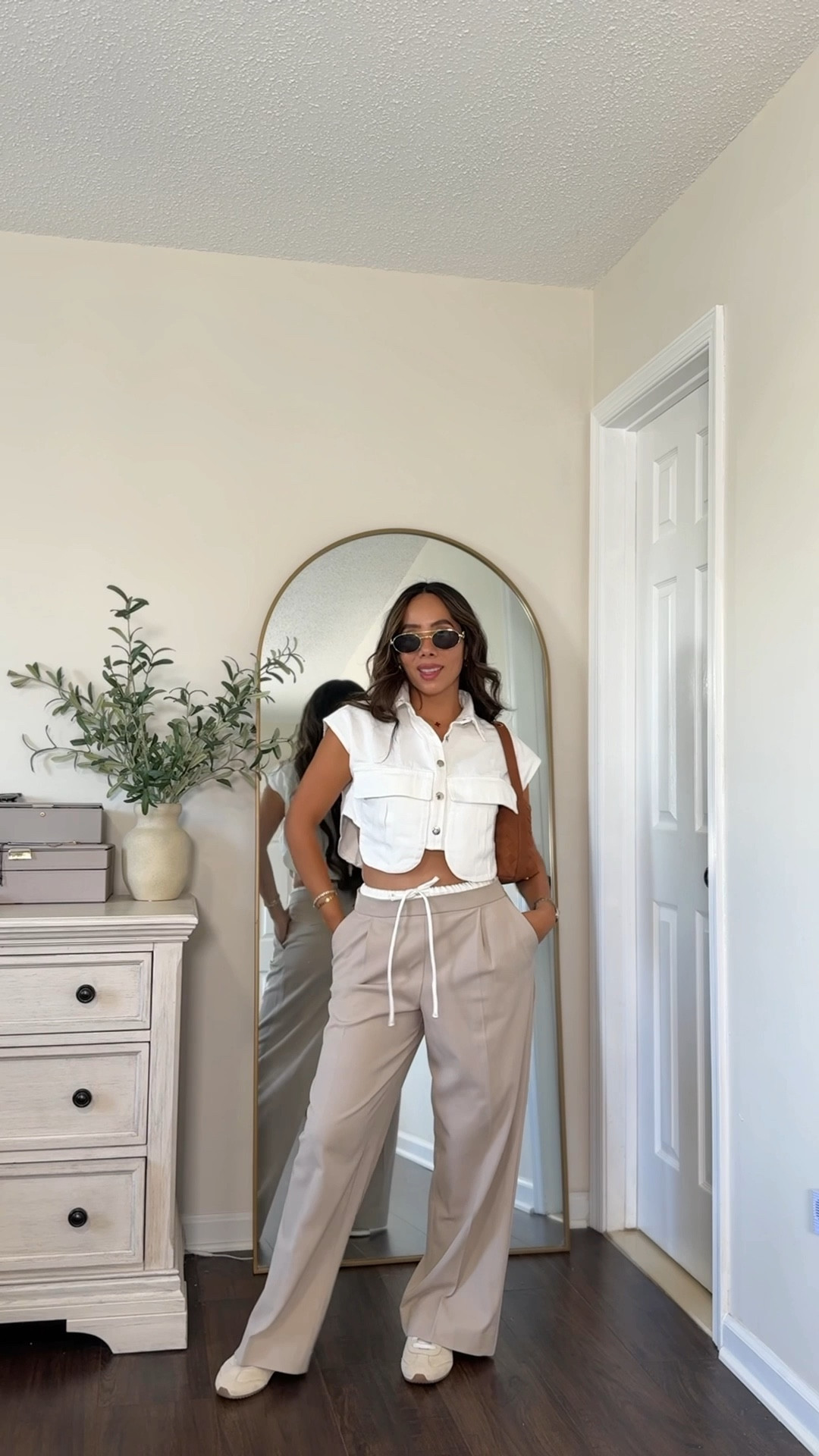 Cute casual trousers outfit inspo 

#LTKStyleTip #LTKFindsUnder50 #LTKFallSale