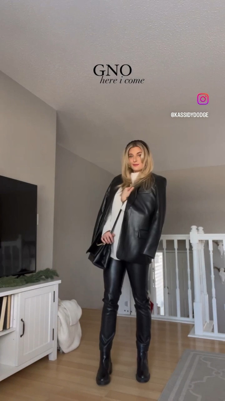 Gym and errands to girl’s night out #ootd

#LTKSeasonal #LTKstyletip #LTKitbag