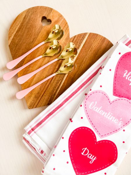 Valentine’s Day gift idea!  Wrap these kitchen items with a pretty pink bow and it makes the ‘sweetest’ gift! 

Heart shaped cutting board
Pink heart spoons 
Valentine’s Day dish towels 
Home decor 
Kitchen decor 
Valentine’s Day decor 
Amazon home , amazon finds 

#LTKGiftGuide #LTKunder50 #LTKhome