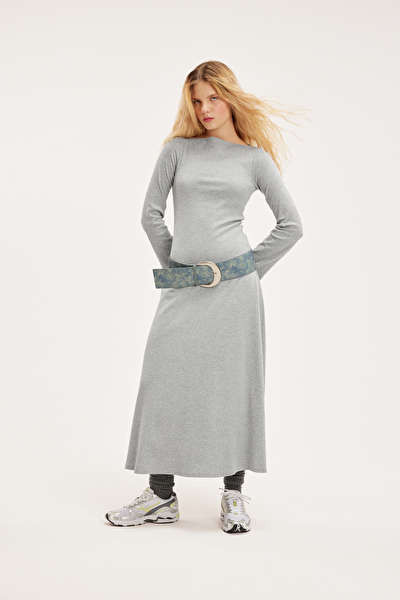 Soft long sleeve maxi dress | Monki