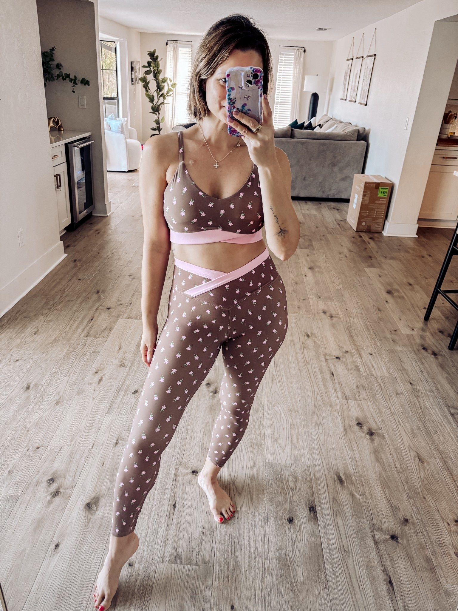 This activewear matching set from Target is so cute! I love the brown and pink combo with the floral print design. The crossover detail on the sports bra and leggings are also really flattering!

#LTKActive #LTKFindsUnder50 #LTKootd