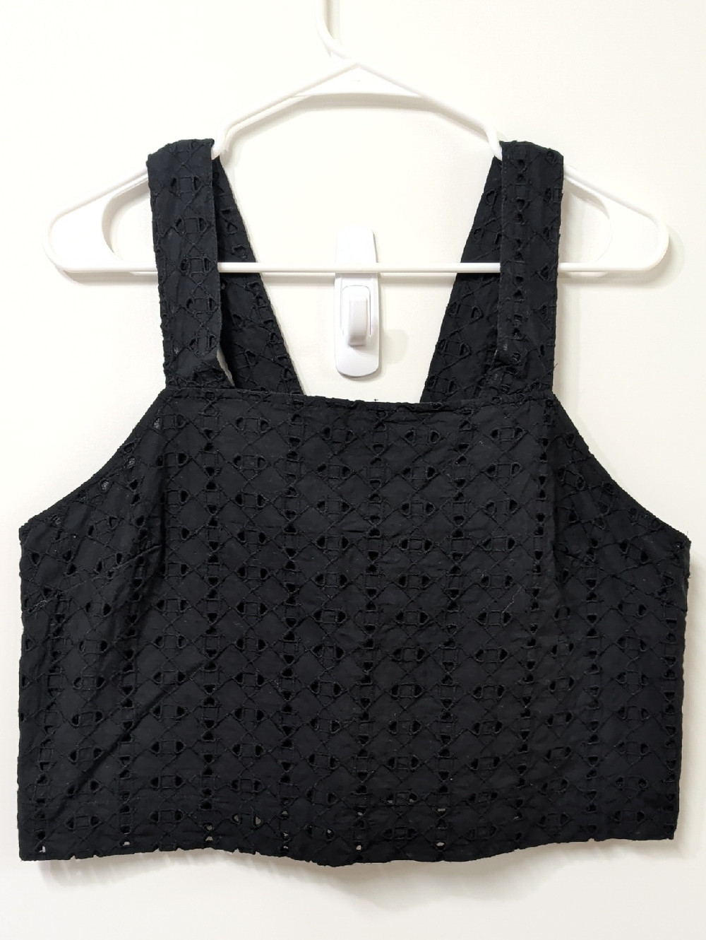 Mossimo Black Eyelet Geometric Boxy Crop Top Size Large | Poshmark