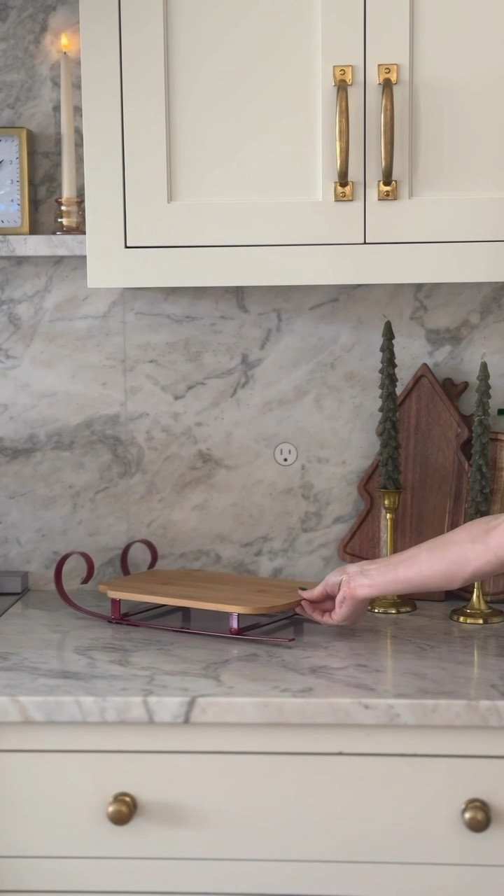 Holiday gift guide for the hostess! Gift guide, gifts for her, gifts for the host, Christmas gifts.

#LTKGiftGuide #LTKWatchNow #LTKHoliday