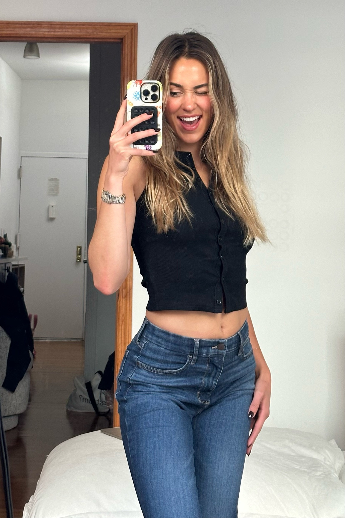 These are the most flattering jeans I’ve ever owned- NO GAPPING at the waist and sooo comfy (very stretchy.) I’m obsessed 