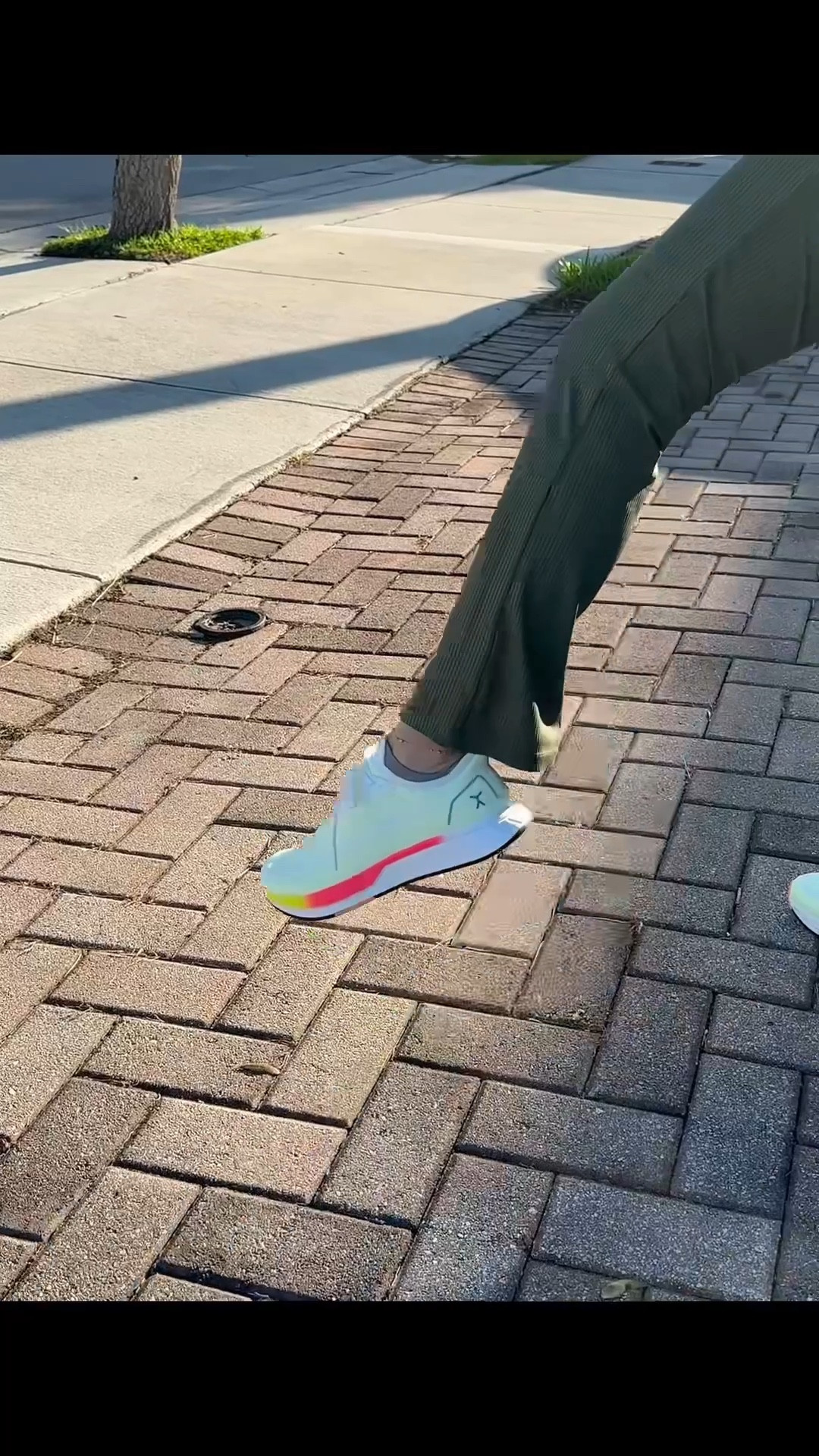 Need a shoe that does it all? 👟
✨ These amazing shoes are comfortable, stylish, functional, and perfect for workouts and city adventures. 
🏙️ With a wide toe box, massaging insoles, and a classic design, they're a must-have for anyone on their feet all day. 
🥰 Plus, their grounding technology gives you the same benefits as walking barefoot without sacrificing support. 

I just link theme here for you guys!!


#FluxFootwear #FluxFootwearpartner #ComfyShoes #StylishSneakers #TikTokMadeMeBuyIt #LTK #YourHelpfulWendy 👣


#LTKStyleTip #LTKVideo #LTKFitness