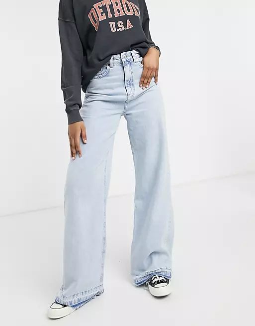 Stradivarius super wide leg jeans in light wash | ASOS (Global)