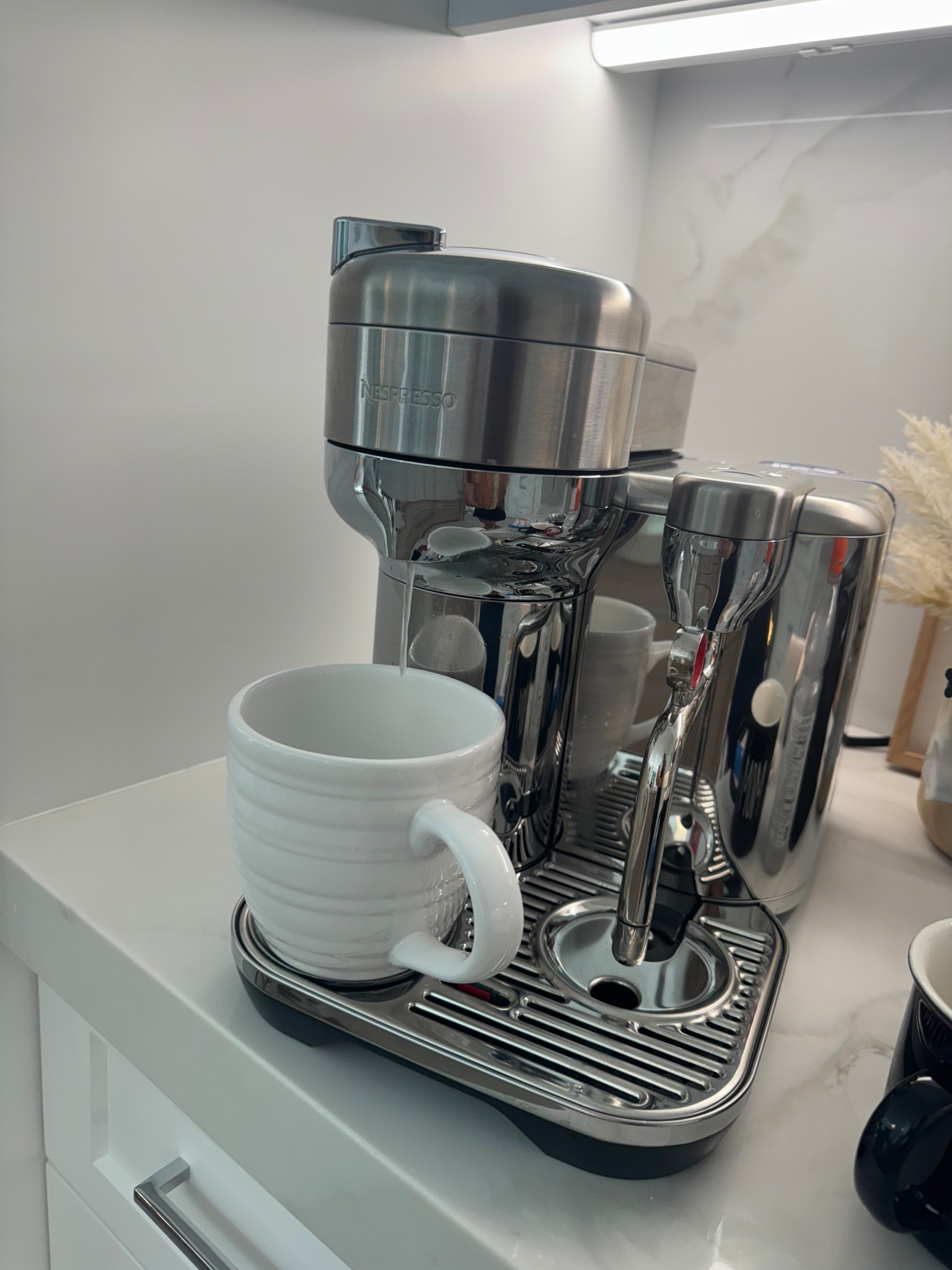 Get the coffee machine I use every morning for 25% off during Prime Day!! Amazing deal 

#LTKHome #LTKSaleAlert