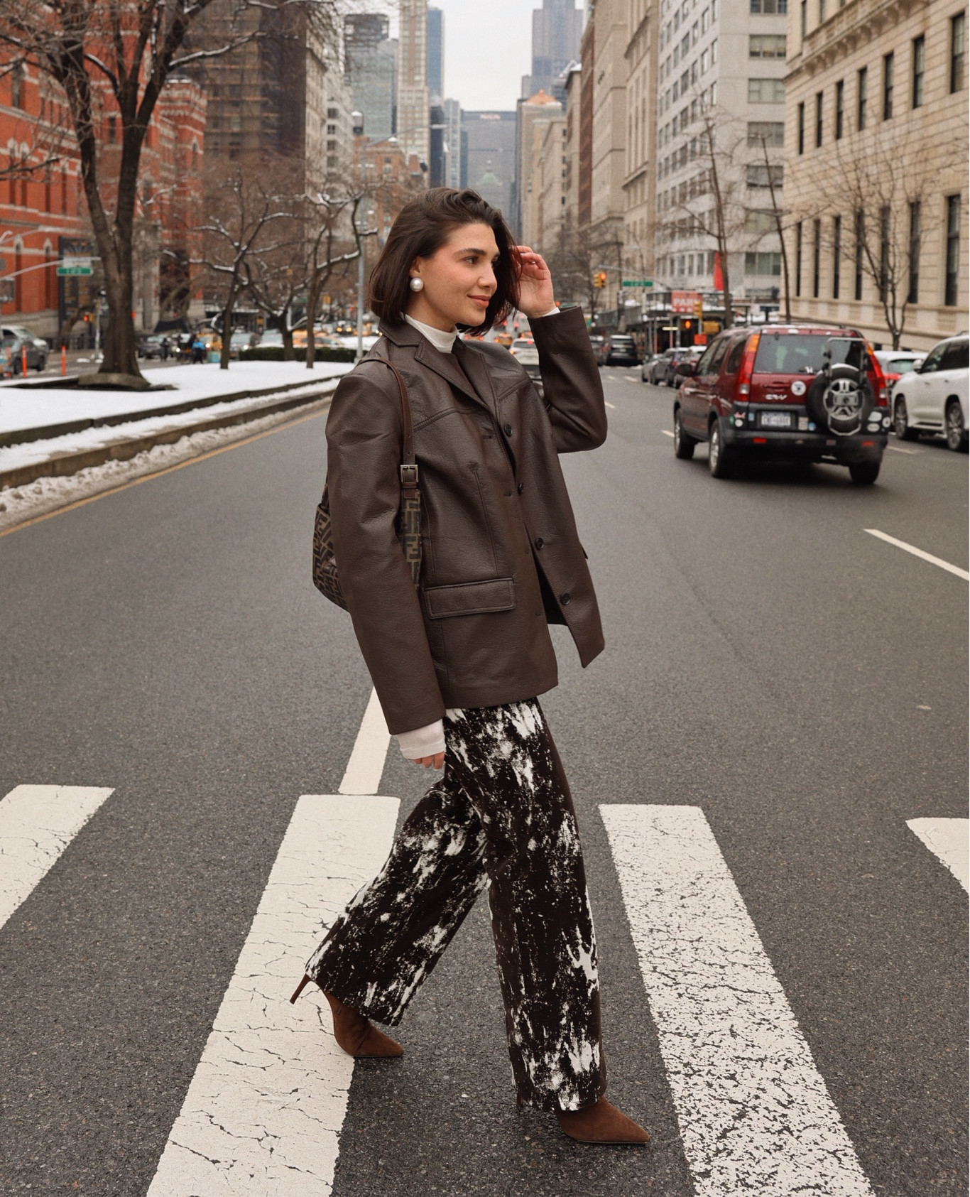 Late winter look with a leather brown blazer and cool pants + high boots!

#LTKWorkwear #LTKSeasonal #LTKStyleTip