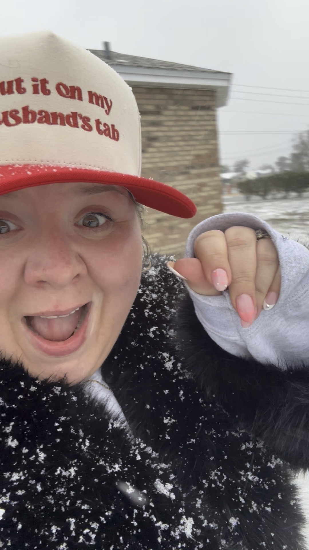 This would be a great hat to get your wife, because who isn’t putting it on their husband’s tab! 🤣😍😊🤷🏻‍♀️

#LTKPlusSize #LTKGiftGuide #LTKFindsUnder50