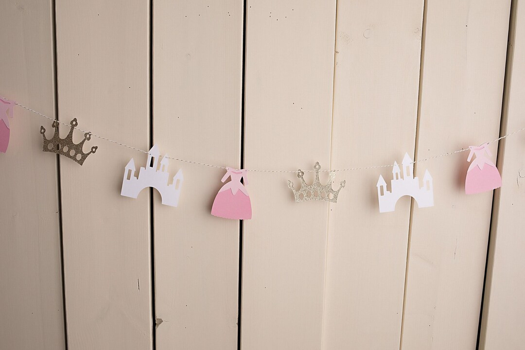 Be the belle of the ball with this gorgeous Princess Garland!  Perfect for adding some royal flai... | Etsy (US)