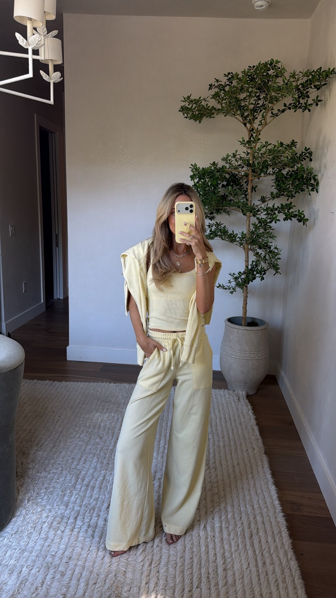 Today’s travel look! 

#LTKootd #LTKmomlife #LTKgrwm