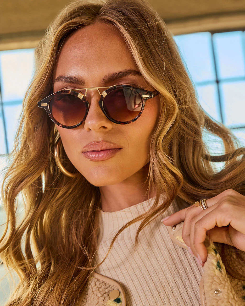 Shailena Round Tortoise Frame Sunglasses | VICI