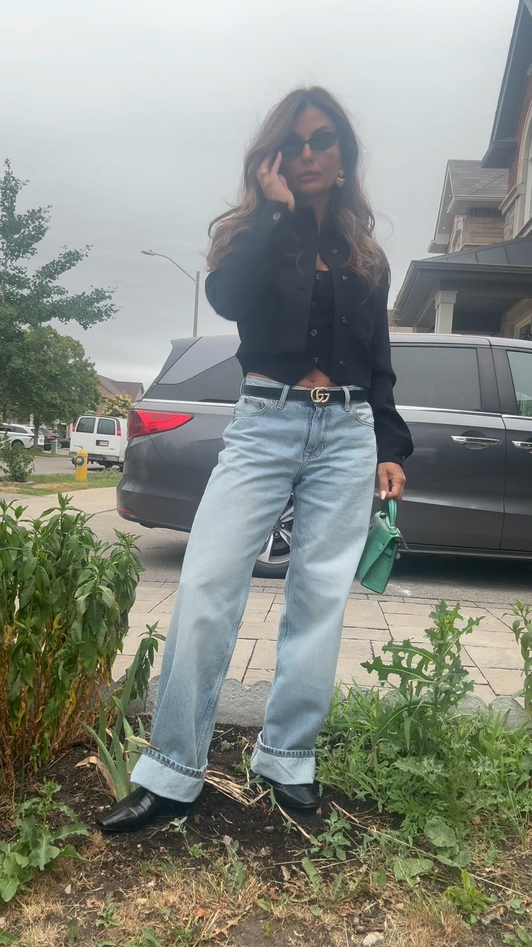 Moms night out ✨ 
Jeans run large: size down 1 size 
Purse: Avona Paris use code Suzy22

#LTKcanada #LTKbeauty #LTKpetite