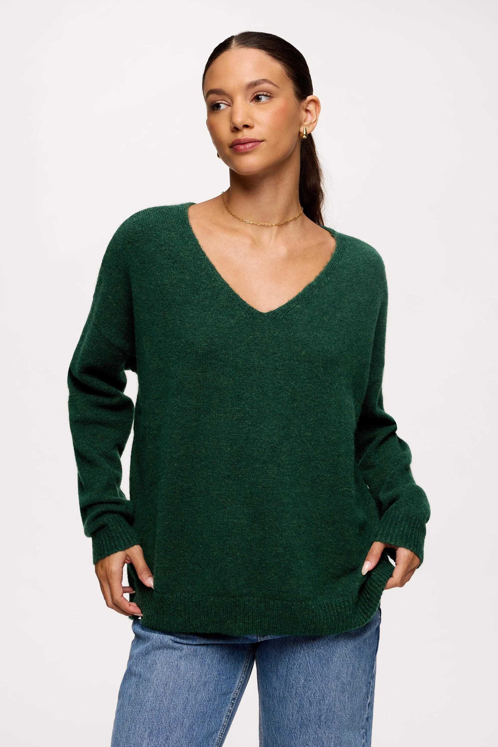 Cozy Knit V-Neck Sweater | Hunter | nuuds