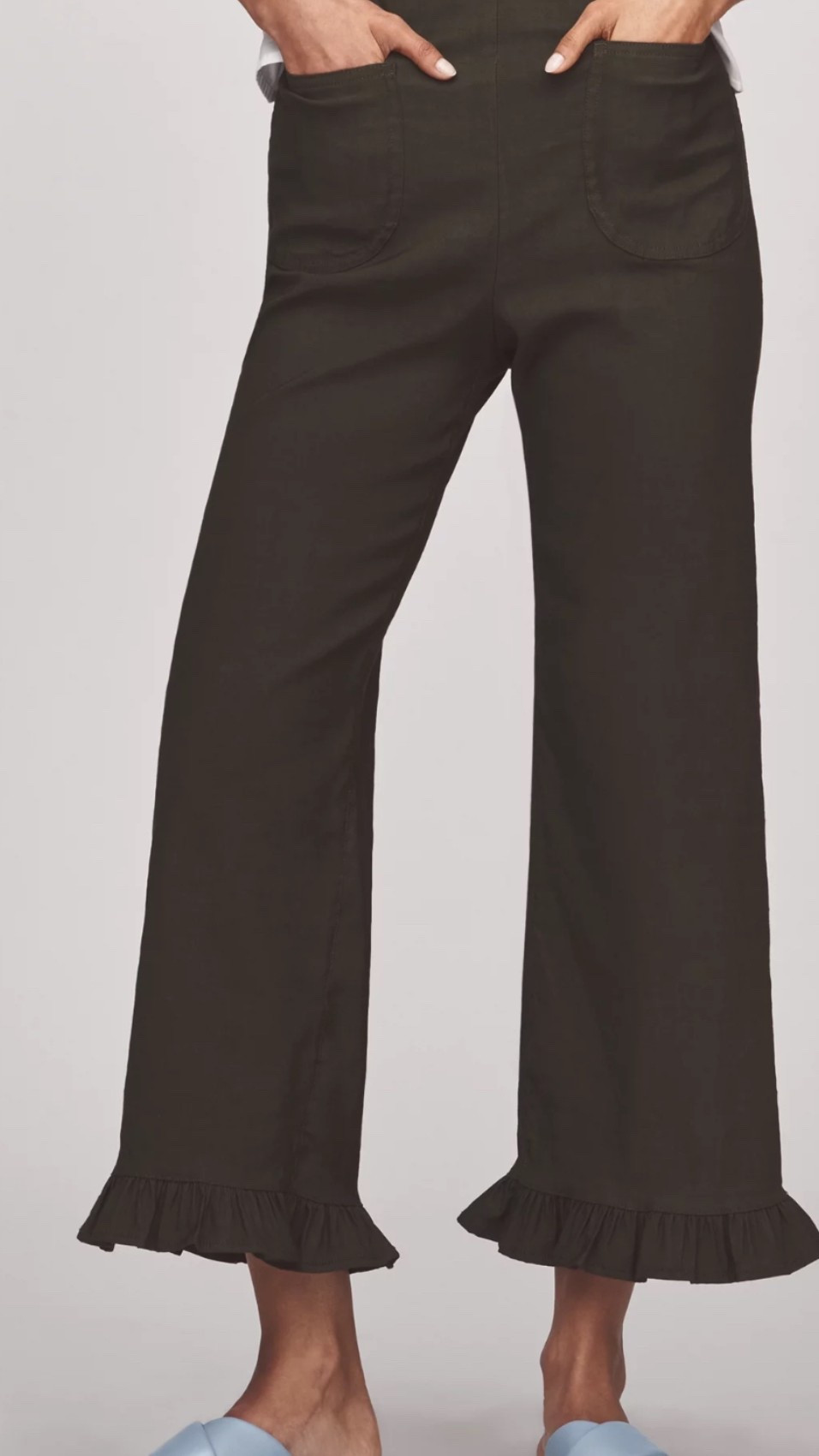 Need cute pants?
Oh that ruffle!
XOXO Poshteacher💛

#LTKWorkwear #LTKSeasonal #LTKTravel