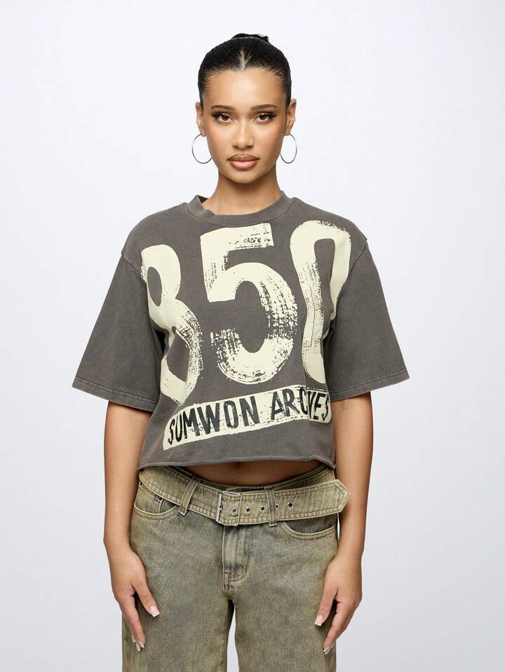 SUMWON WOMEN Gewassen Boxy Raw Edge Hem Tee Met Grote Grafische Print | SHEIN