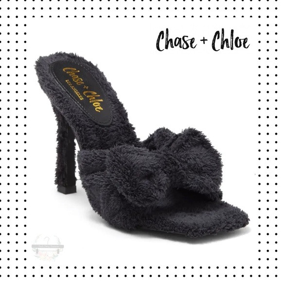 NEW CHASE AND CHLOE - Amelie Fleece Spike Sandal 7 | Poshmark