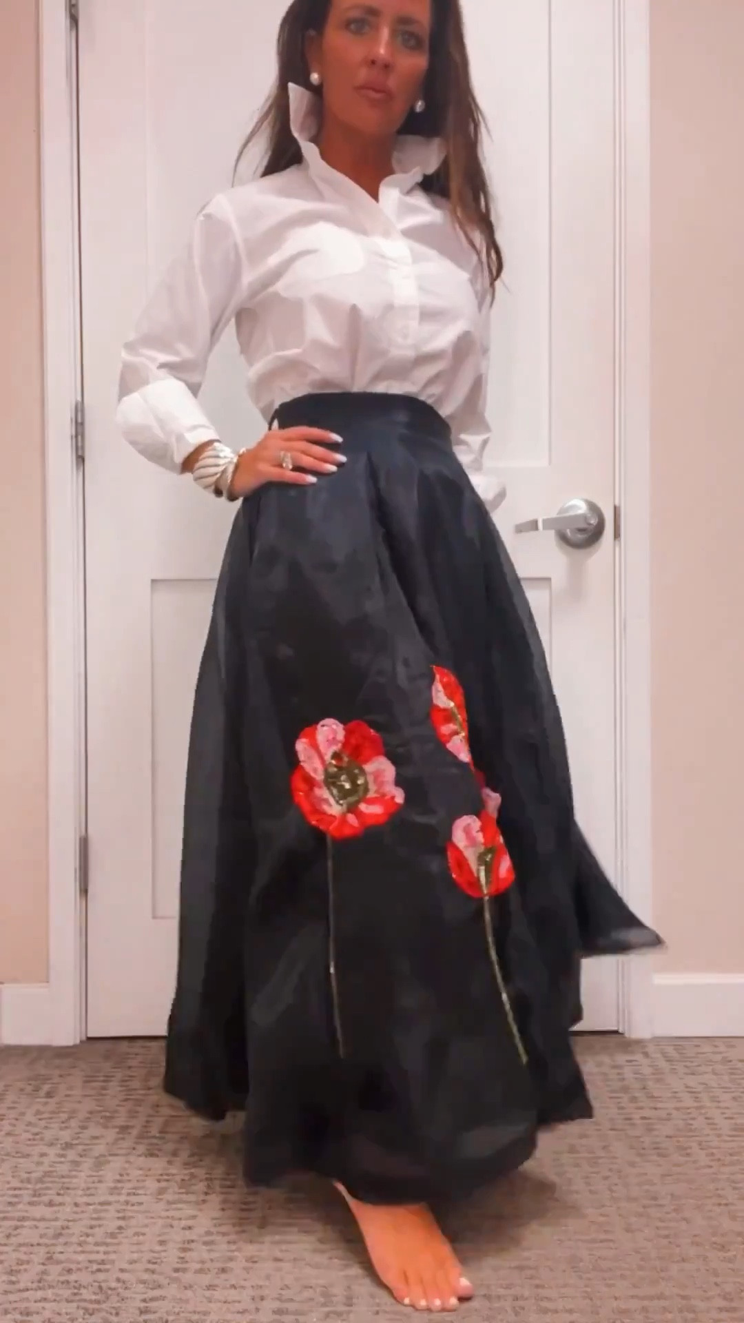 Holiday looks that sparkle 

#LTKvlog #LTKStyleTip #LTKHoliday