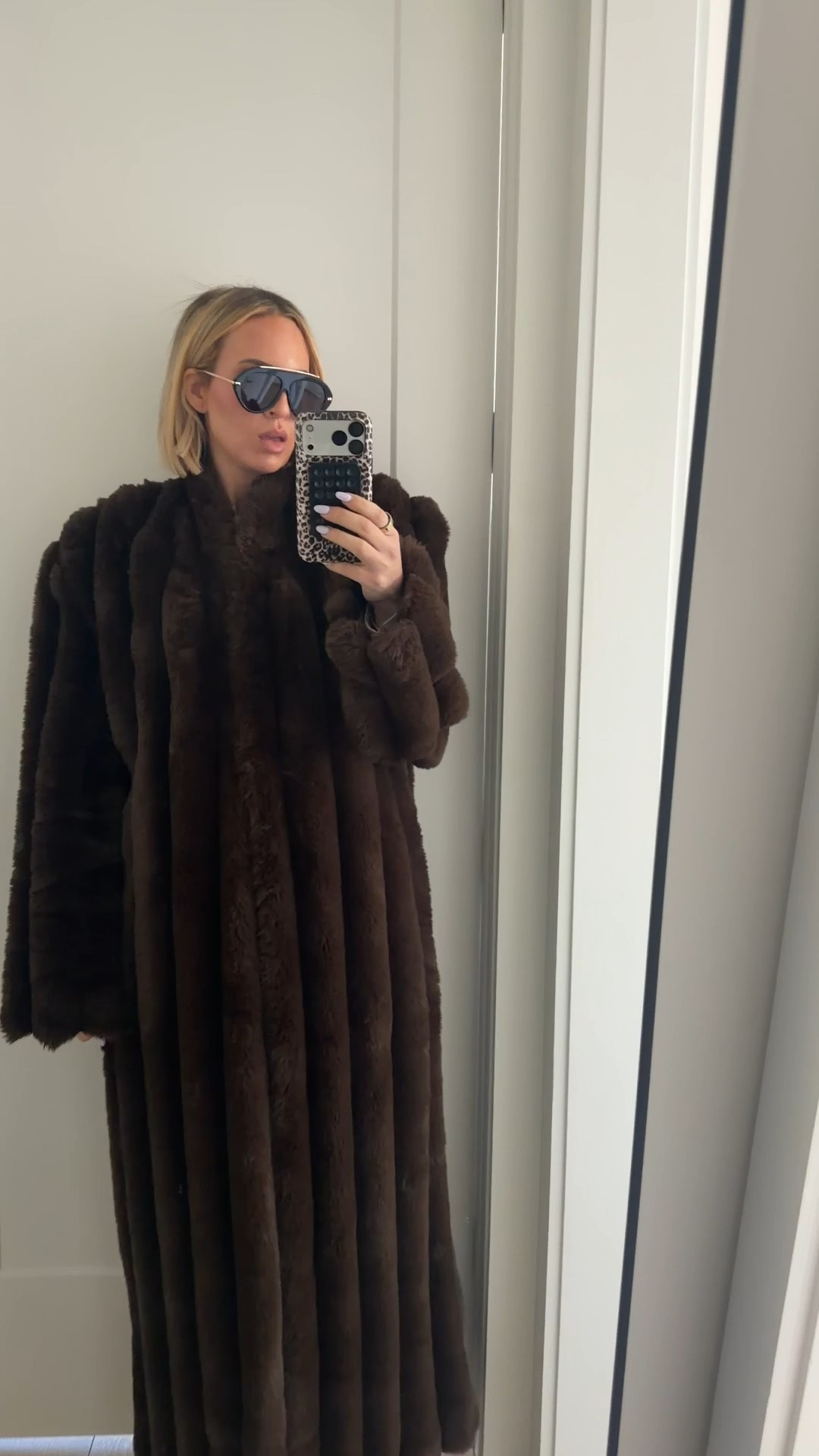 Morning, mom stuff but always in a (faux) fur💁🏼‍♀️ wearing a small in this coat. Wearing a medium in the skims sweatshirt. Wearing an extra small in the leggings.

#LTKmomlife #LTKfitnessgoals #LTKmorningroutine