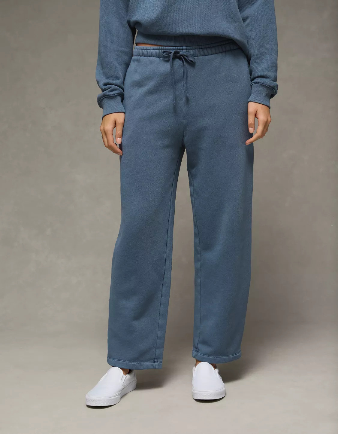 AE Everyday Luxe Barrel Sweatpant | American Eagle Outfitters (US & CA)