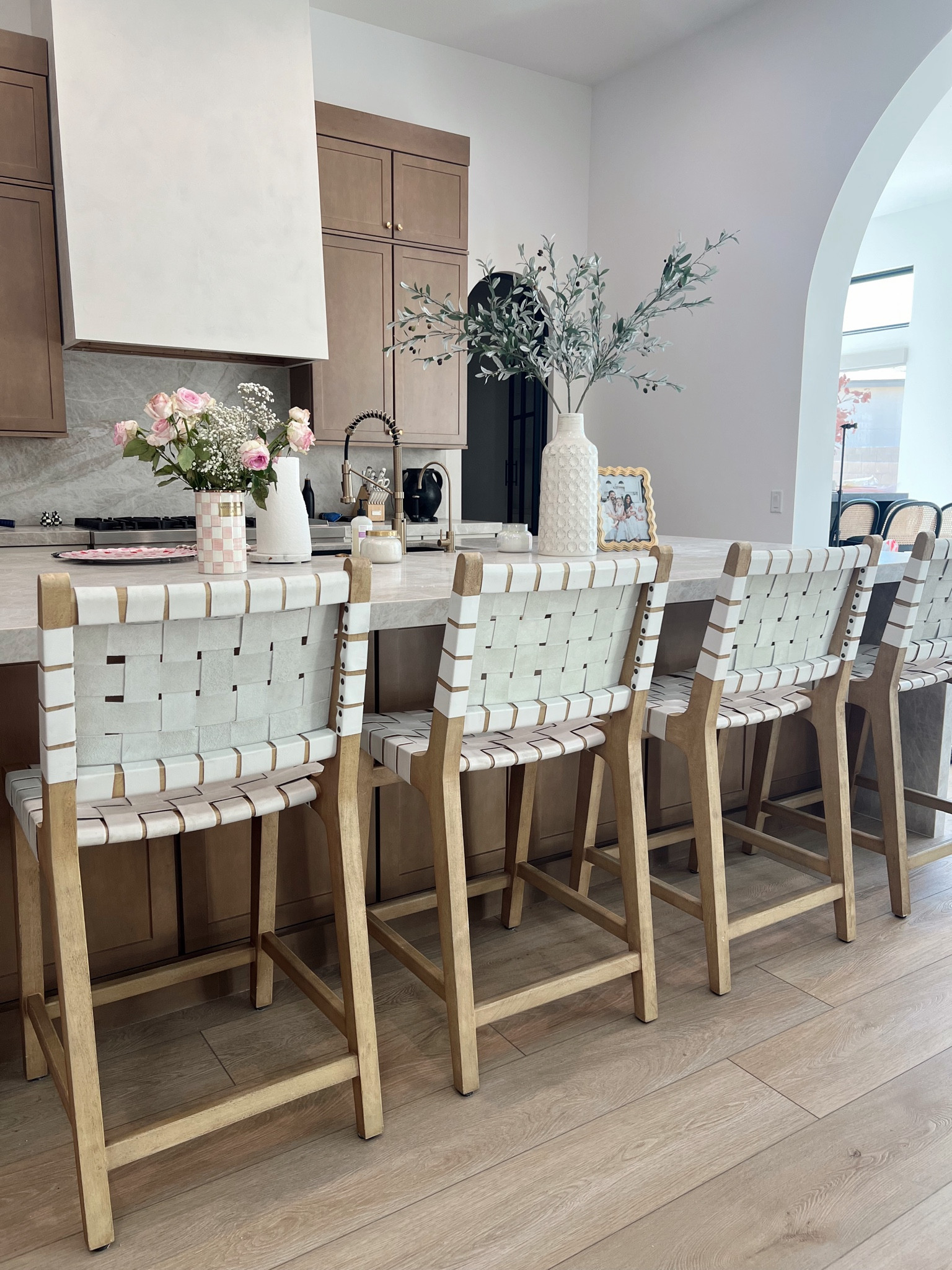 Kitchen bar stools
Kitchen counter stools
Pottery barn bar stools 
Pottery barn best sellers



#LTKHome