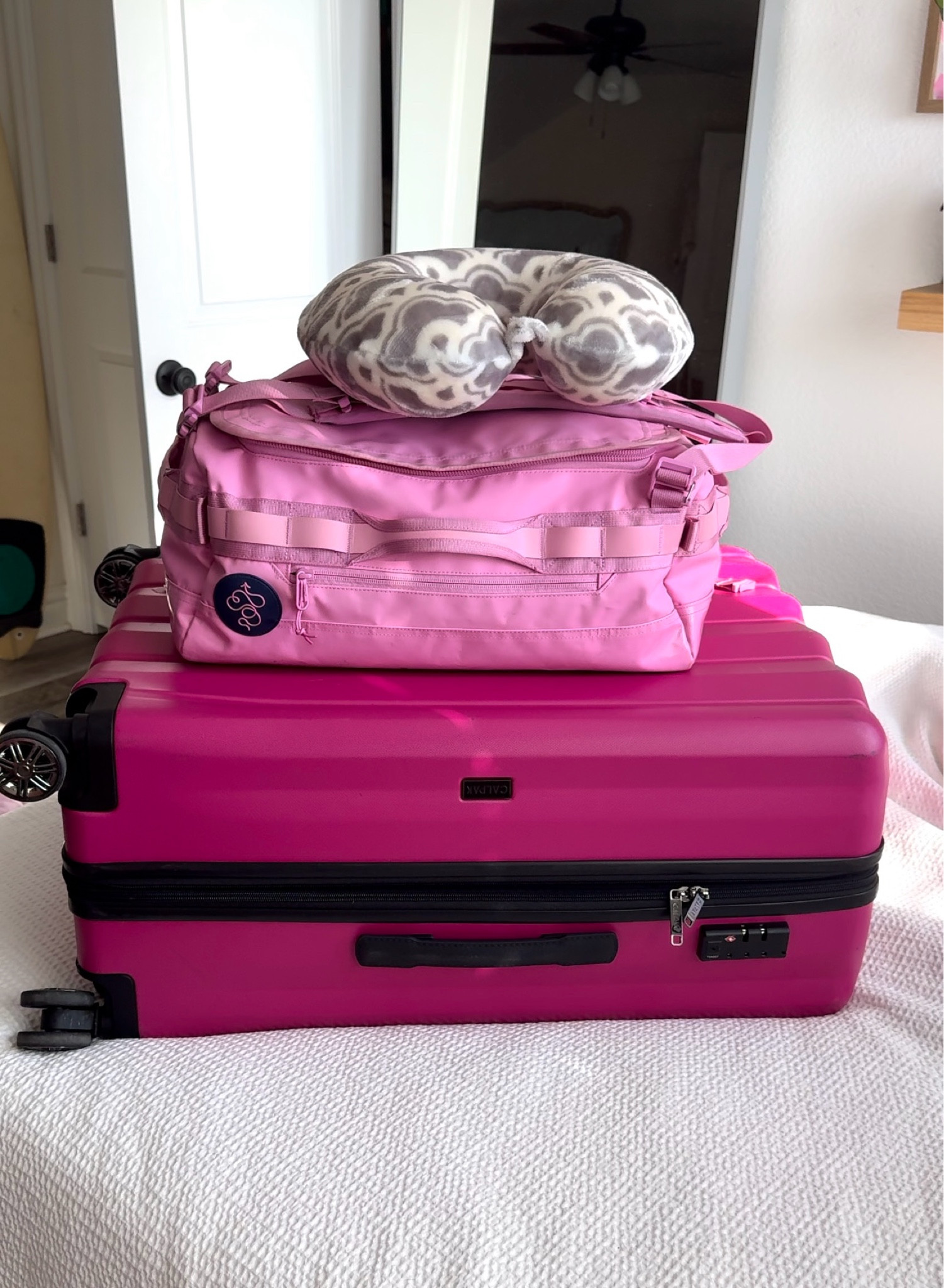 My suitcase and carry on bag FAVS!! ✨

#LTKtravel #LTKfamily #LTKitbag