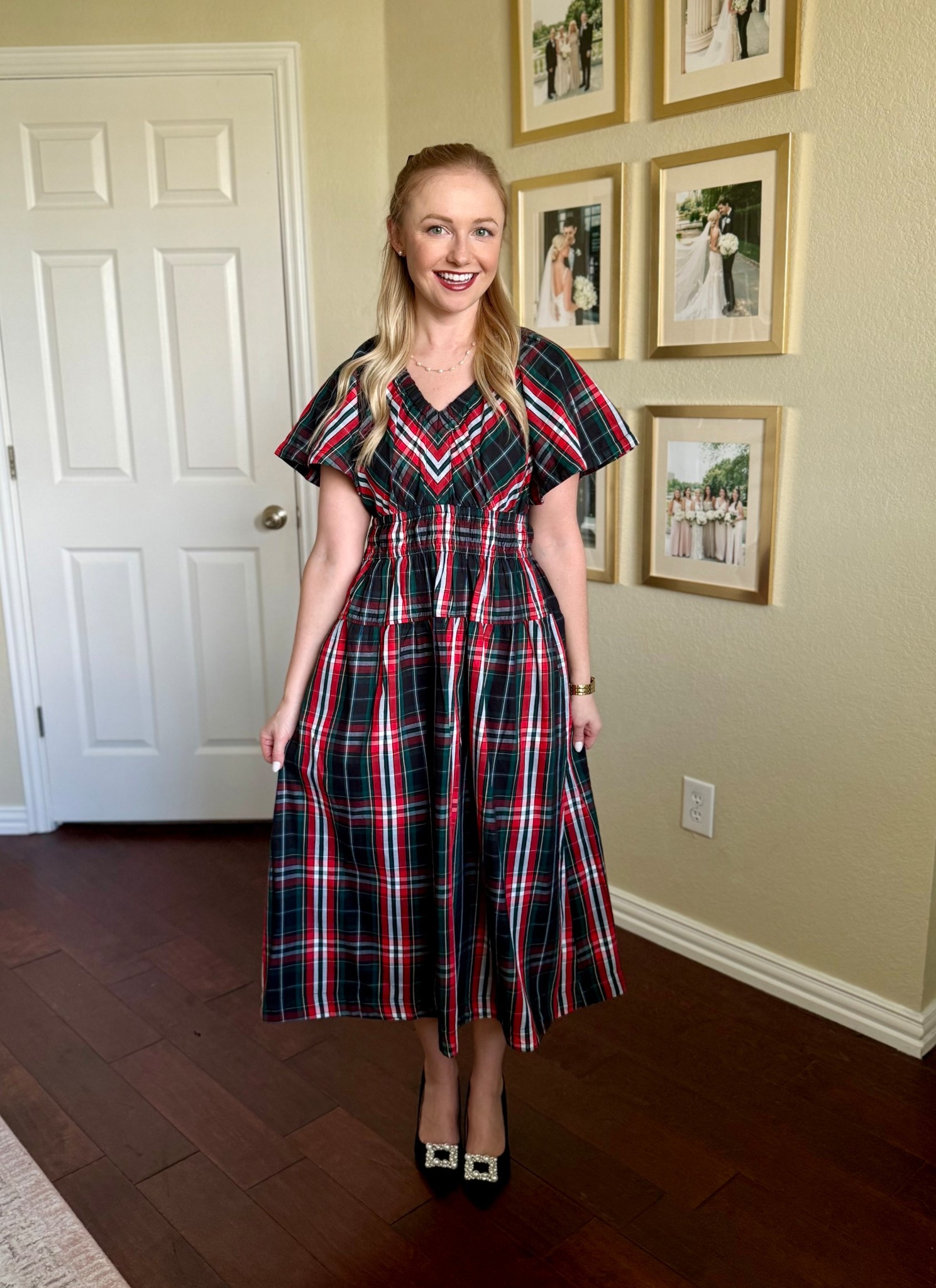 Darling $32 holiday dress option! Wearing an XS 

#LTKFindsUnder50 #LTKootd #LTKHoliday