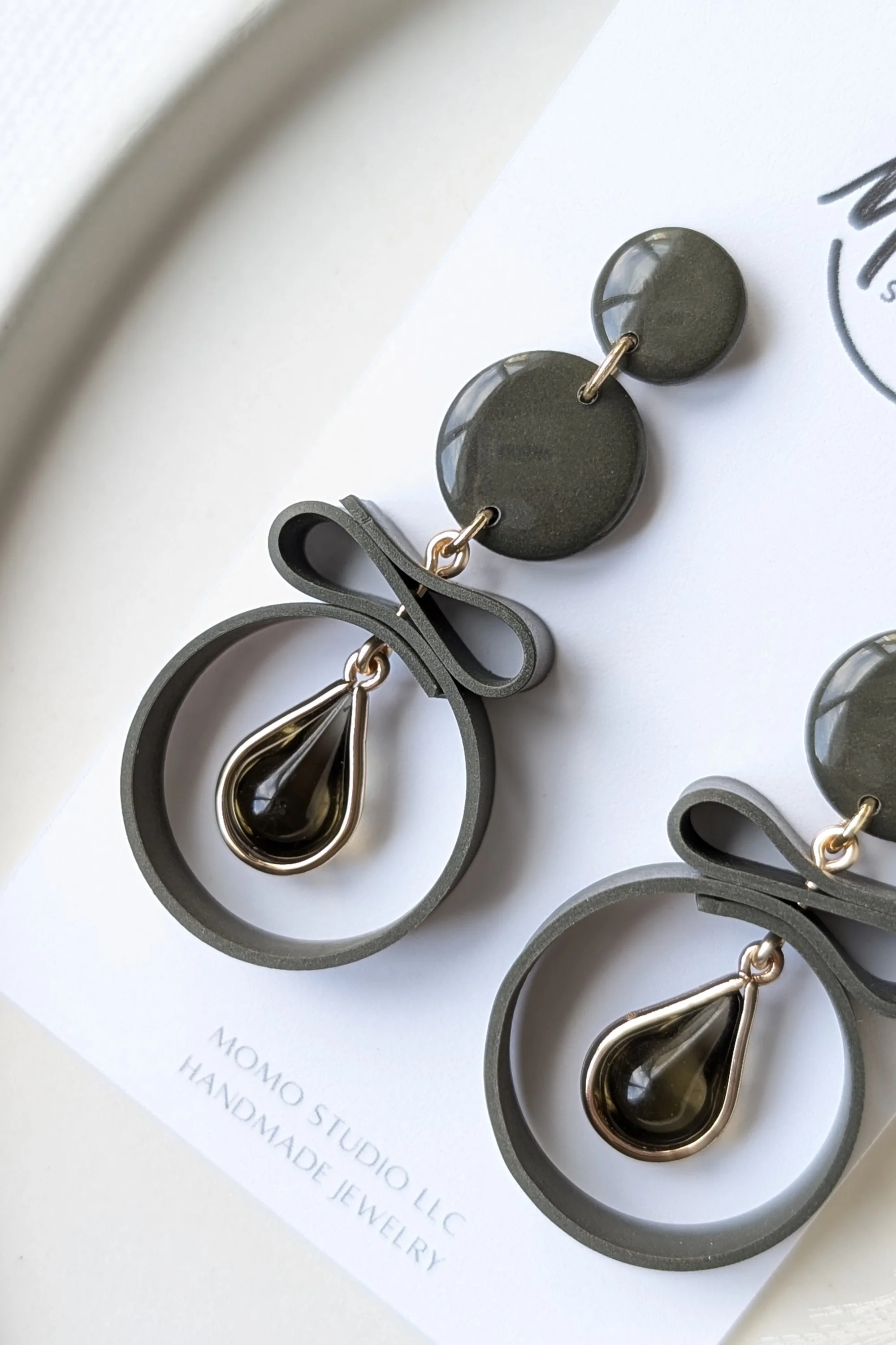 Dangle #12 - Ribbon Collection | Momo Studio