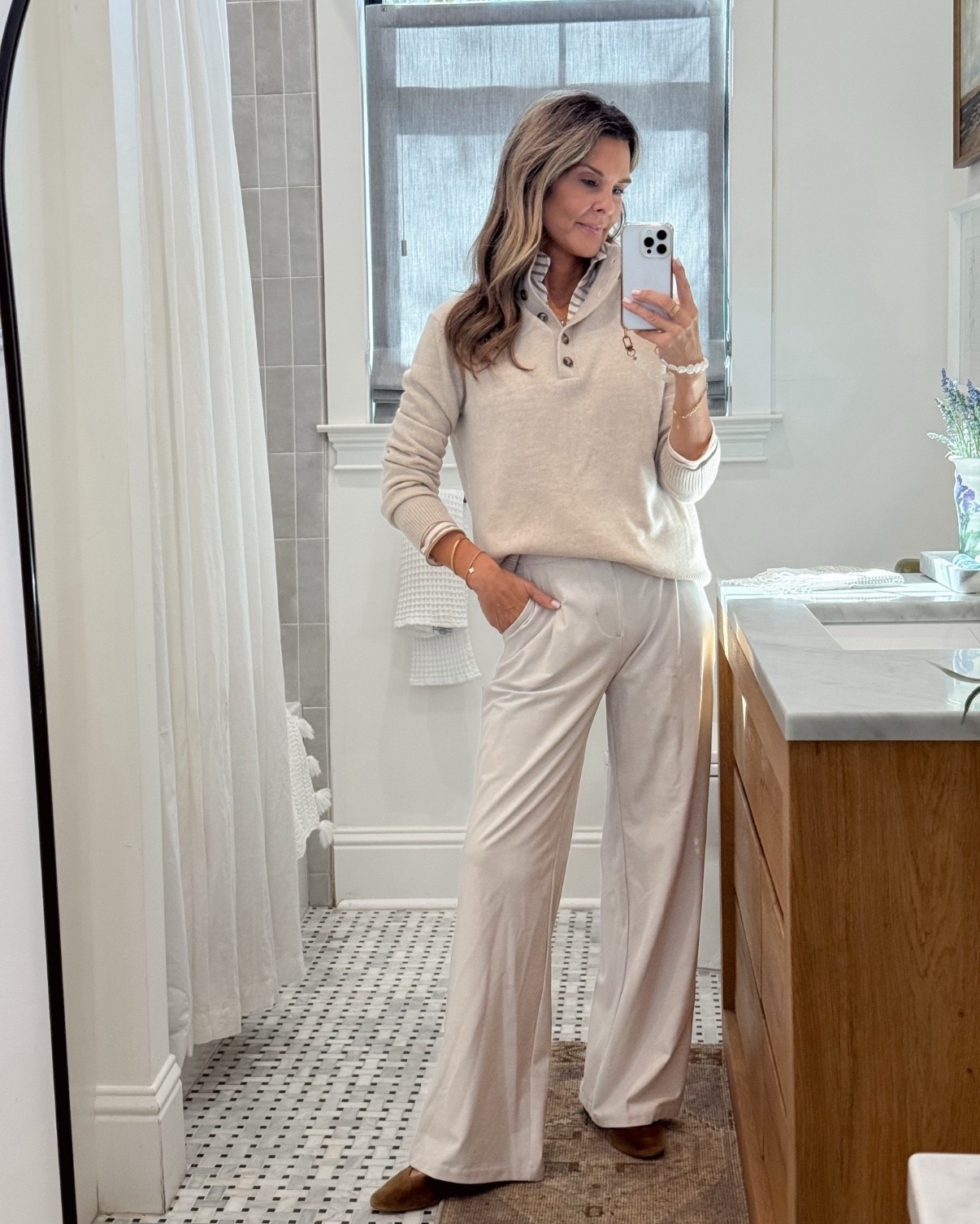 -Cashmere sweater from Alice Walk sz S
-Popped collar thin jersey top sz Small 
-Jersey trousers! I’m 5’6” wearing XS TTS 
-Velvet flats 


#LTKOver40 #LTKStyleTip #LTKHoliday