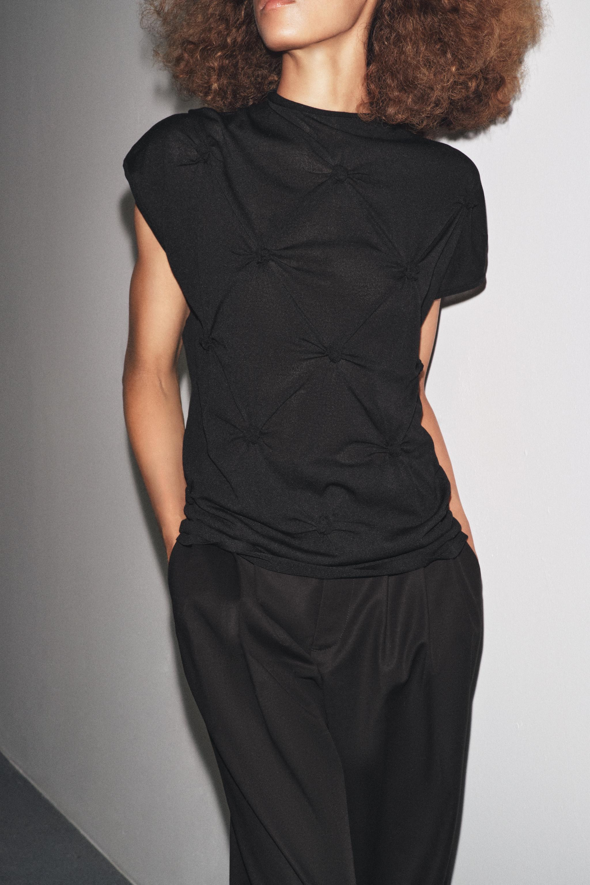 KNOTTED KNIT TOP | Zara US