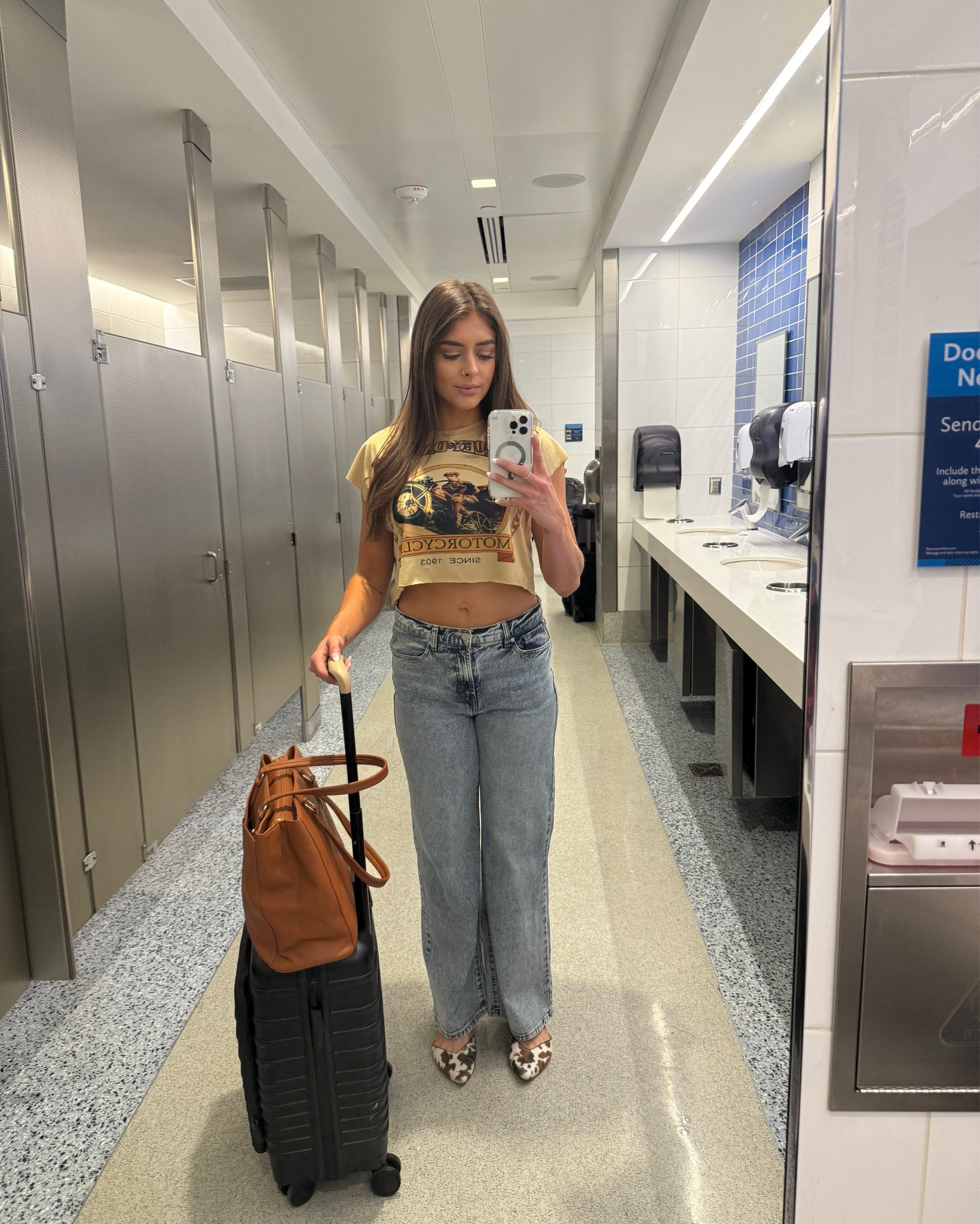 Travel fit! I loooove my Beis luggage set. 

#LTKTravel #LTKStyleTip #LTKFindsUnder50