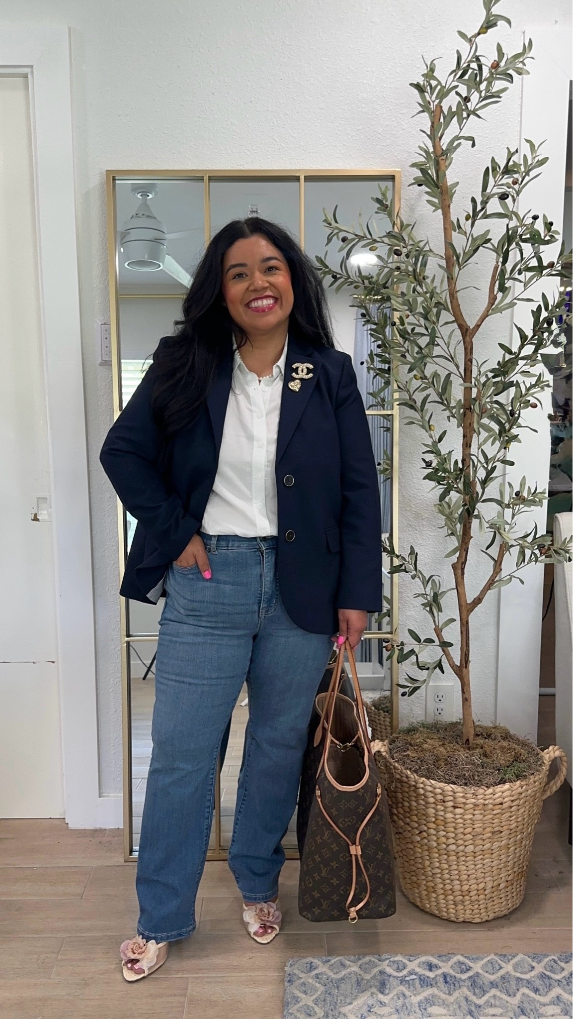 I LOVE these @Torrid jeans! They are the best pair of denim I’ve ever tried on. I haven’t found a pair of jeans that I love until now! These are amazing! I got the short but think I could’ve gotten the extra short. I’m 5’1” for reference.

Torrid, Midsize jeans, torrid jeans, fall look, plus size denim, midsize fashion, plus size fashion, Smiles and Pearls

#LTKootd #LTKMidsize #LTKWorkwear