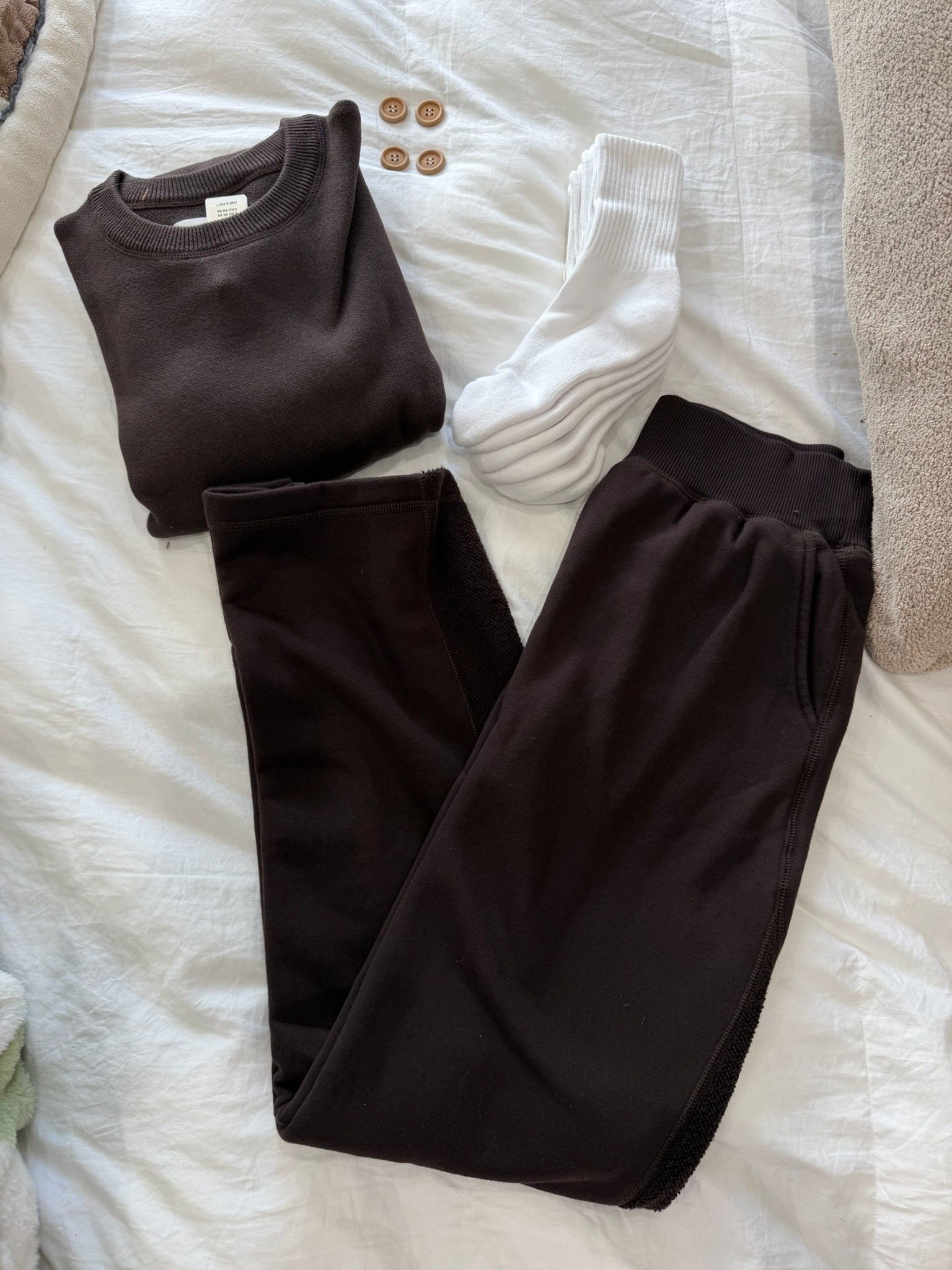 The perfect oversized Sweatset 

#LTKFindsUnder50 #LTKootd #LTKSeasonal