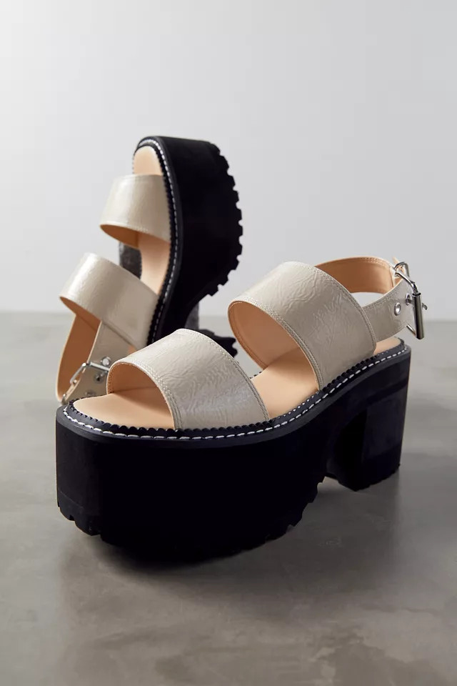 UO Granada Strappy Platform Sandal | Urban Outfitters (US and RoW)