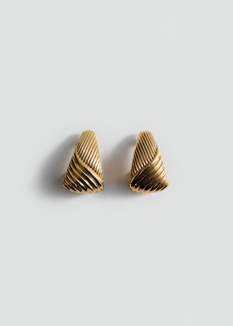 Embossed triangular earrings - Women | MANGO United Kingdom | MANGO (UK)