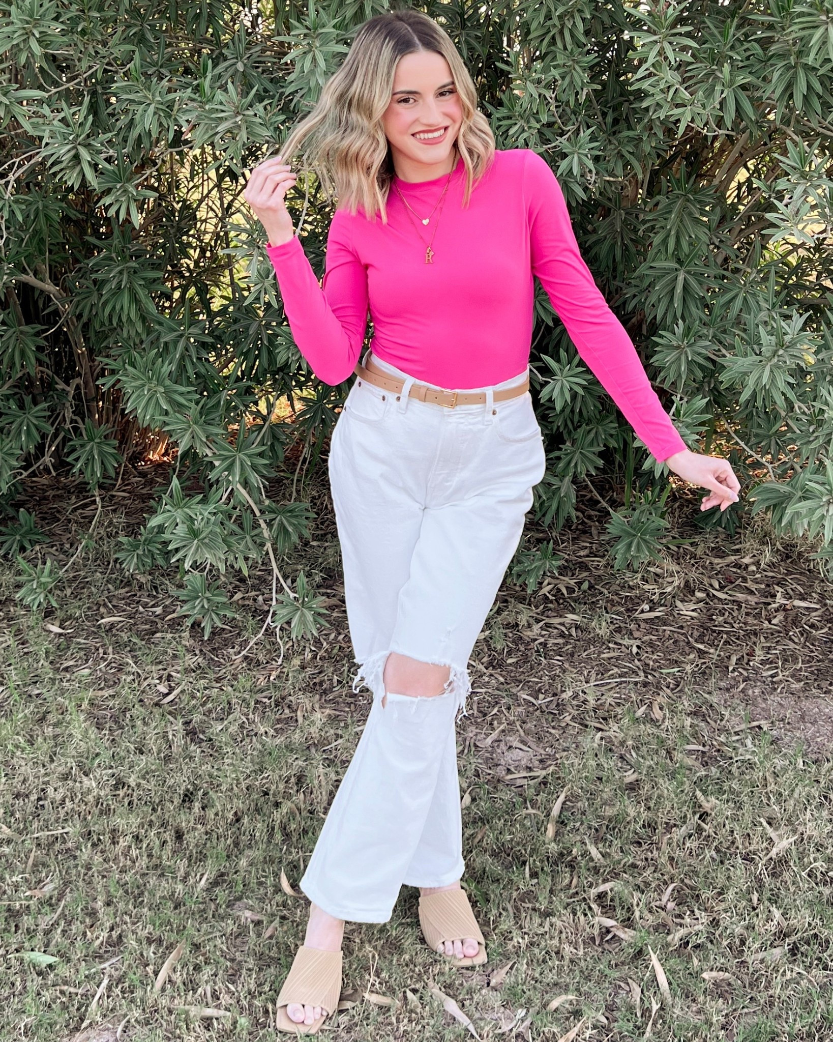 spring outfit 🩷
long sleeve: size small
jeans: size 27S
mules: size 6.5

#LTKootd #LTKSeasonal #LTKTravel