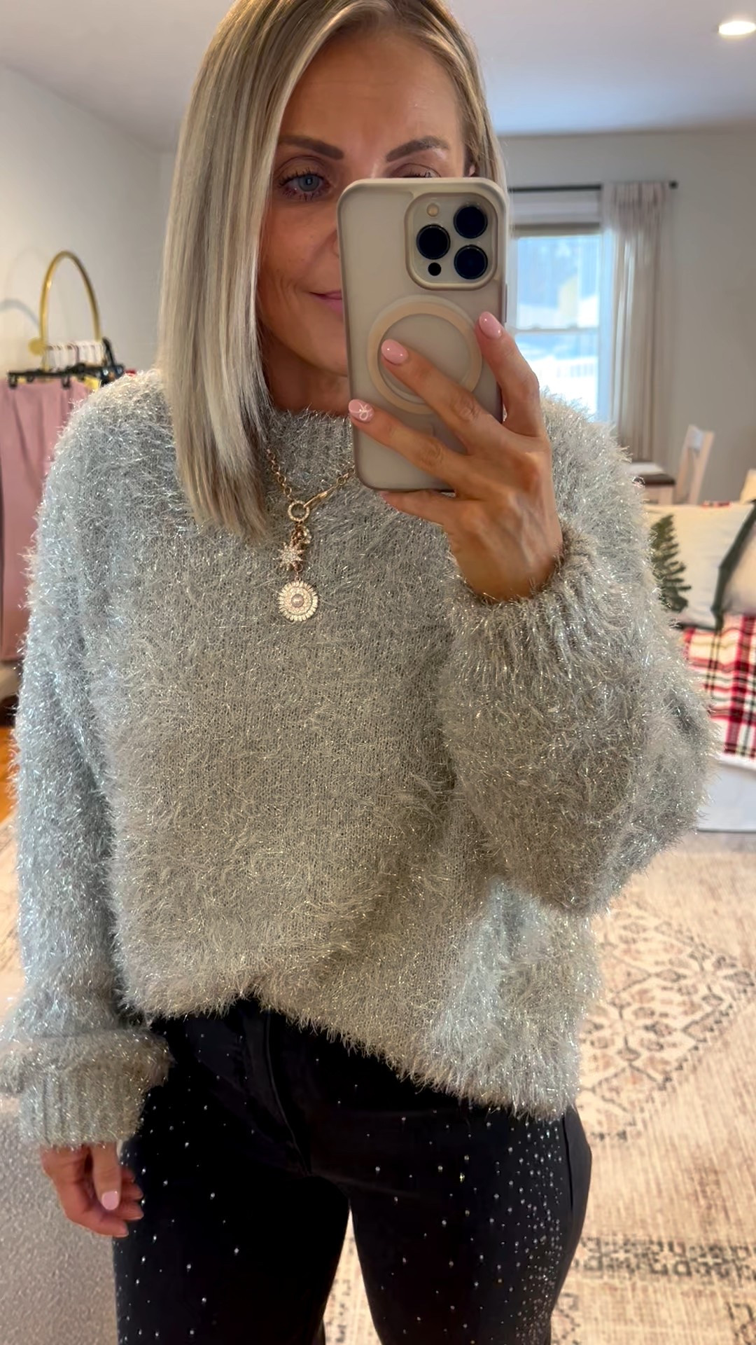 Walmart Holiday Outfit

Christmas outfit, holiday outfit, holiday dresses, NYE outfit, NYE dress, target fashion, target finds, Walmart fashion, Walmart finds, Amazon fashion, Amazon finds, Christmas sweaters, midsize fashion, petite fashion 

#LTKHoliday #LTKMidsize #LTKSeasonal