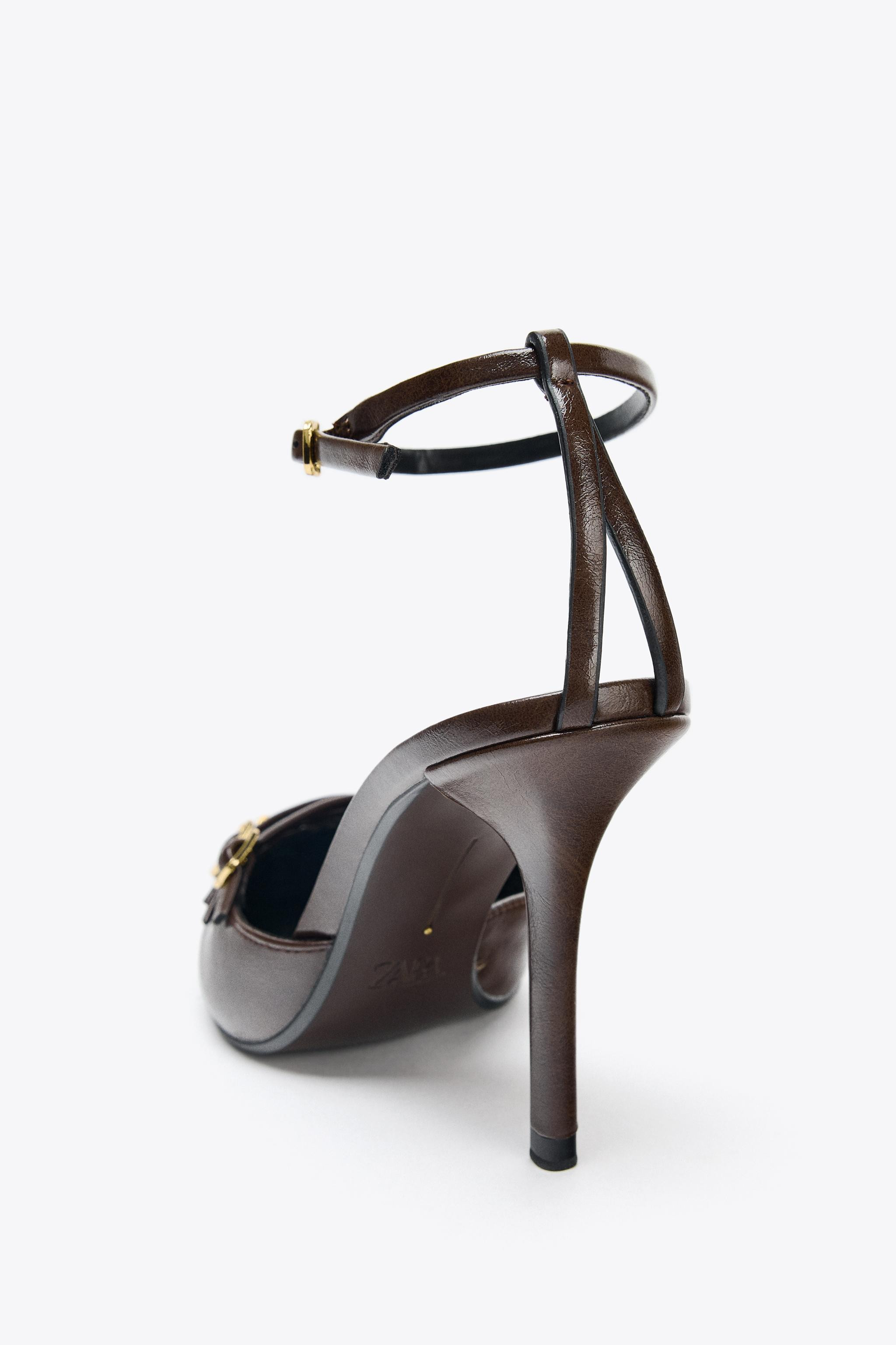 RIEMCHENSANDALETTE MIT SCHNALLEN | Zara DE