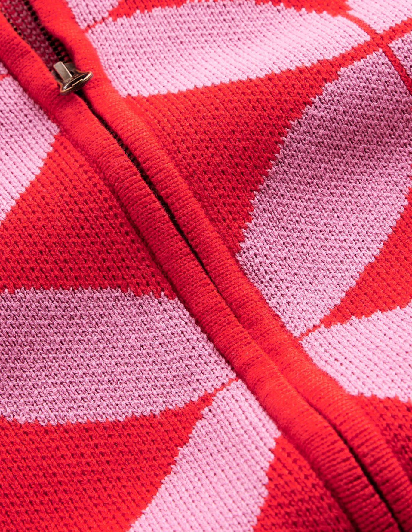 Scarlet Red, Diamond Terrace | Boden (US)