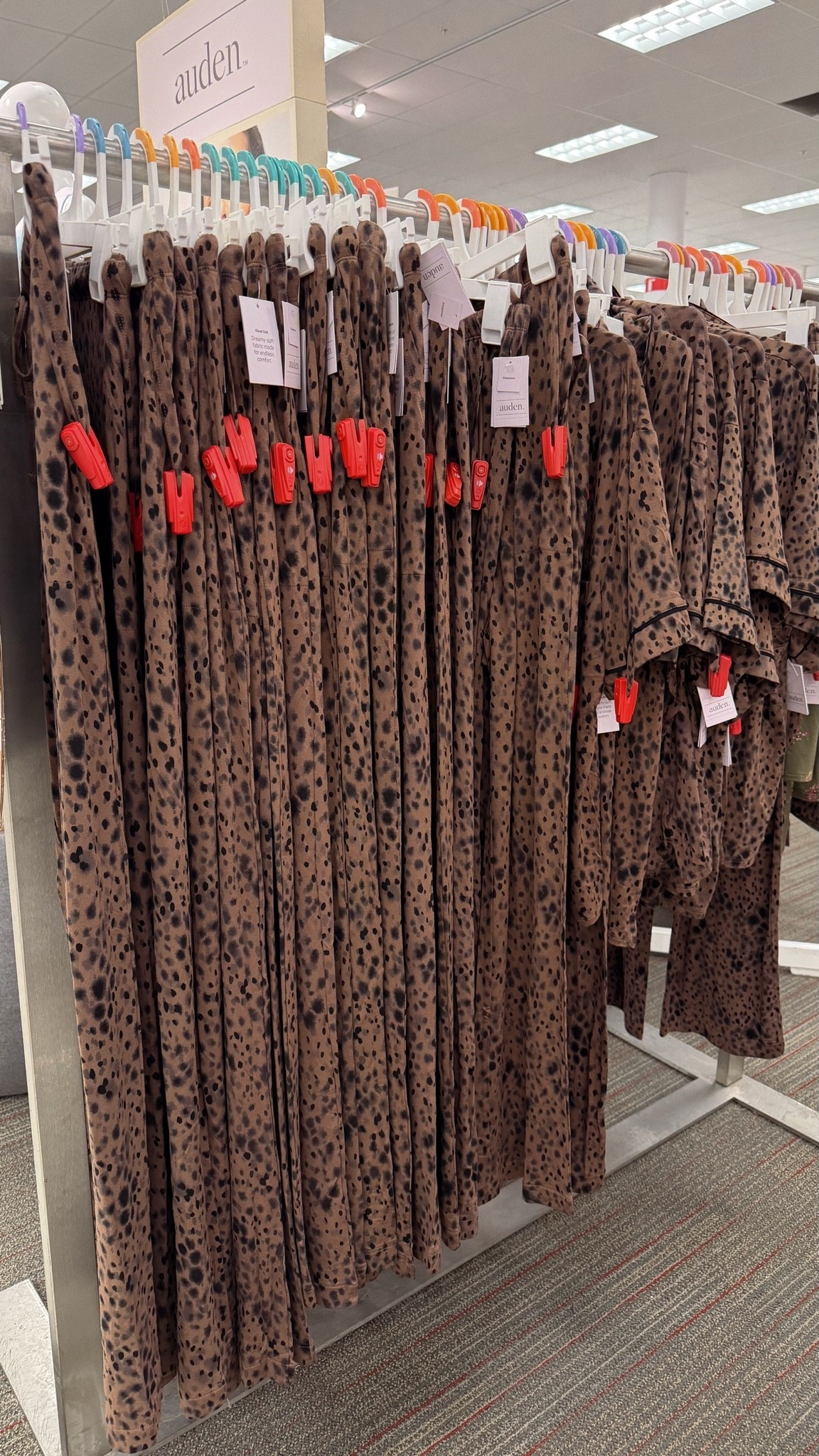 New cutie pj print at target 🤎 so soft, comes in pants or shorts ✨

#target #pajamas #pjs #fallpjs #fallpajamas #leopardprint #targetfinds

#LTKSeasonal #LTKmorningroutine #LTKdayinmylife