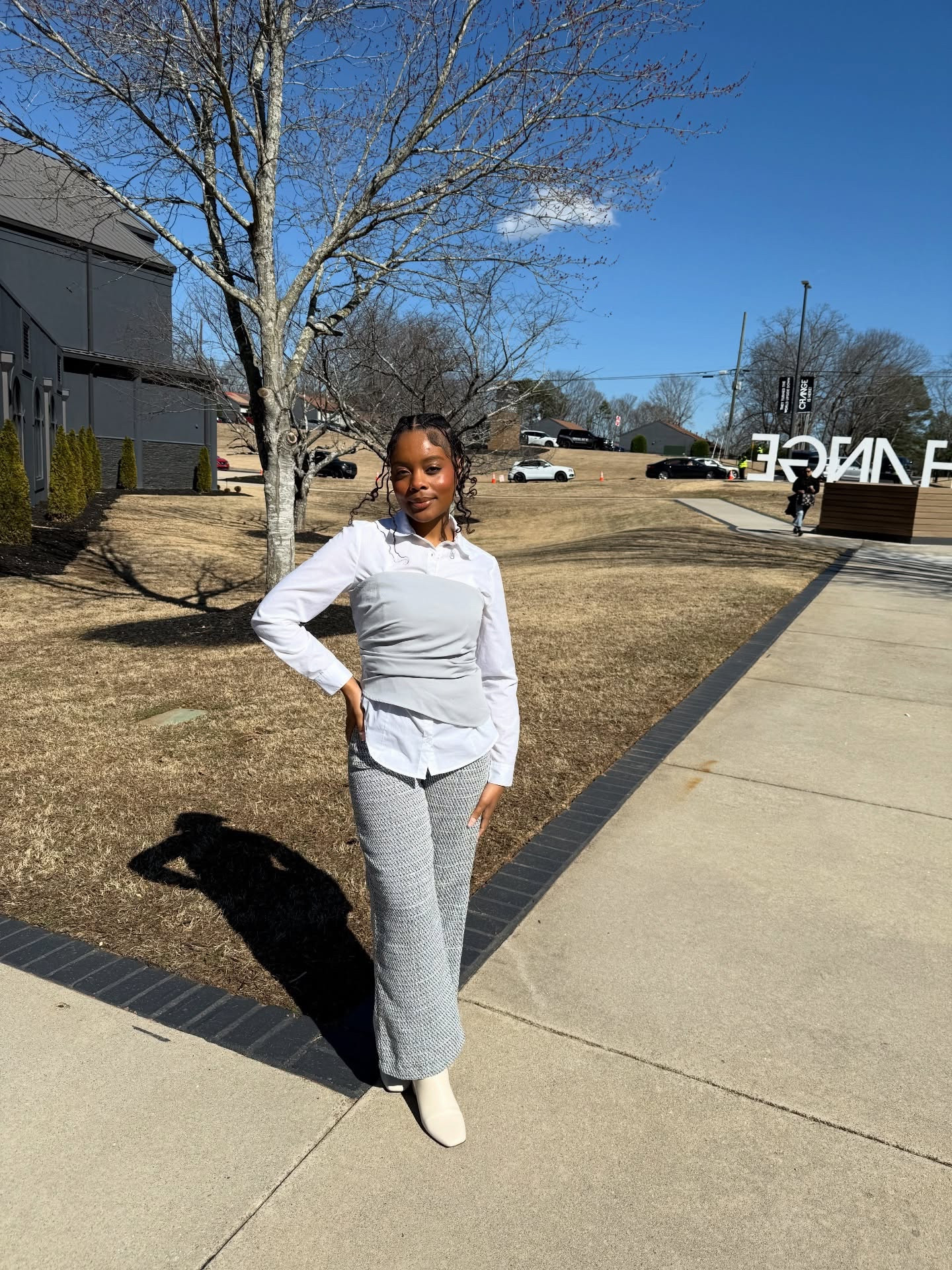 Happy Monday 🤍✨

I just love these pants I got from #charlotteRuse (they’re old) and my top is from H&M (it’s an oldie) Boots from @Macys 



#LTKootd #LTKPetite #LTKgrwm