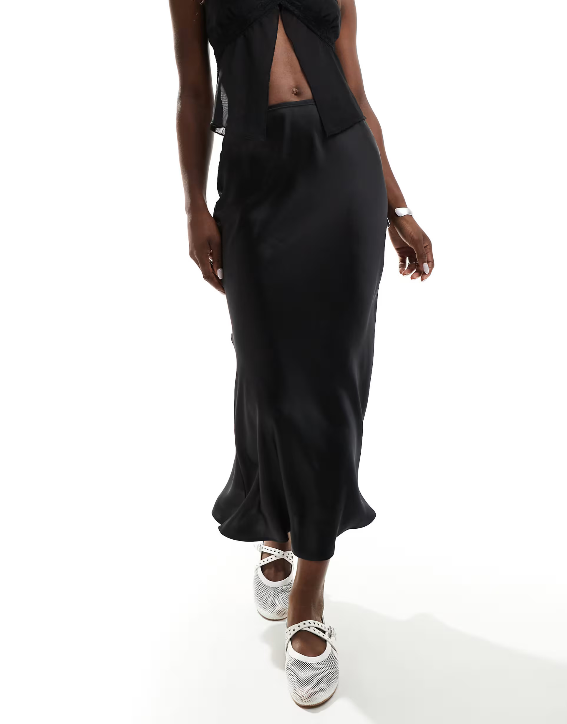 New Look satin midi bias skirt in black | ASOS (Global)