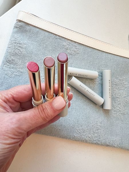 🤩New to me lippies from @RavieBeauty !

💗These shades are crafted and hand-poured in Italy!  Effortless Lis is a CLEAN FORMULA designed to wear off evenly!  
Apply a single layer for a sheer wash of color, or layer it up for a bolder, fuller lip.

⭐️Shades featured here:
⭐️Dahlia: a pinky-mauve that will amplify your daily lip.
⭐️Tulip: a pinky-red that will bring life to your face.
⭐️Lily: a peachy-pink that will harmonize with any makeup look.

@AllieGlines is the founder of Ravie Beauty. (“Ravie” means “delighted’ in French.  She is a girl boss and makeup-savant! I’m excited to share this ‘Makeup Made Effortless’ with you!


#LTKbeauty #LTKGiftGuide #LTKfindsunder50