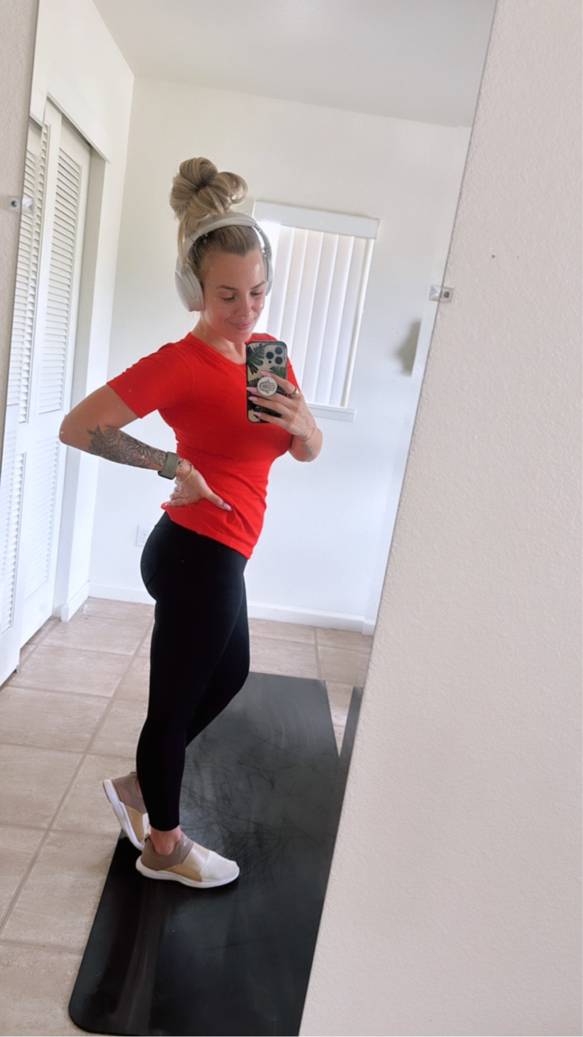 Best workout tee ever! Everything linked here is a workout staple for me! 

#LTKfindsunder100 #LTKfitness #LTKstyletip