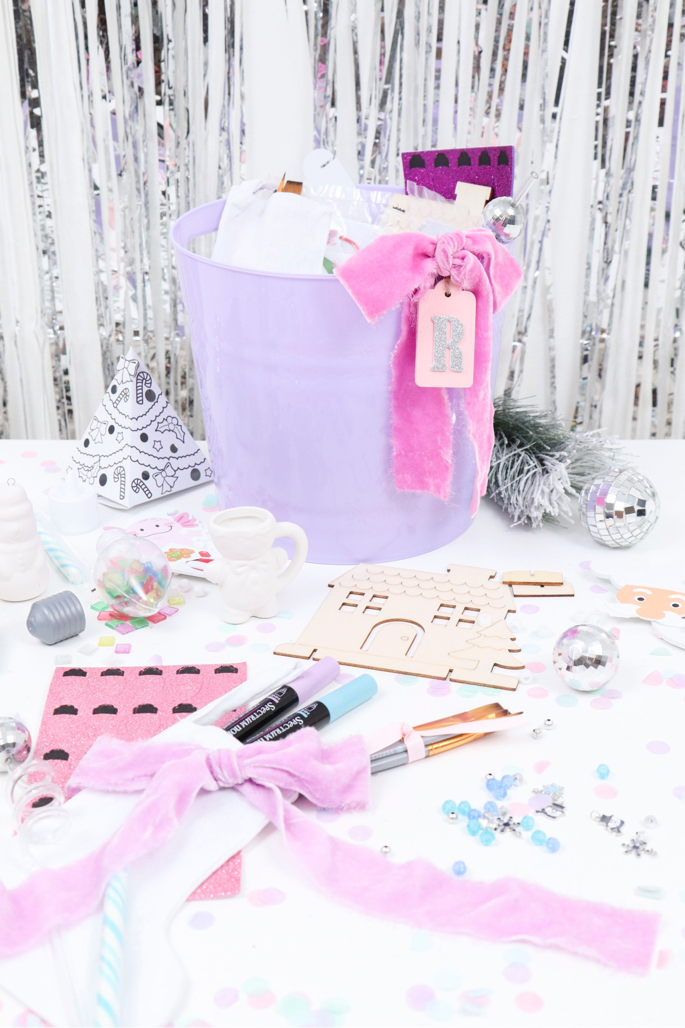 Holiday Craft gift bucket! Pretty pastel buckets filled with fun Christmas crafts! Craft kits as well as the essentials like paintbrushes & paint!
They’ll love the disco ball ornaments and disco ball straws! #discoballornament #ornamentcrafts #christmasmugcrafts #kidscrafts #christmascrafts #christmassctivitiesforkids #activitiesforkids #kidsgiftguide #craftgiftguide 

#LTKGiftGuide #LTKkids #LTKHoliday