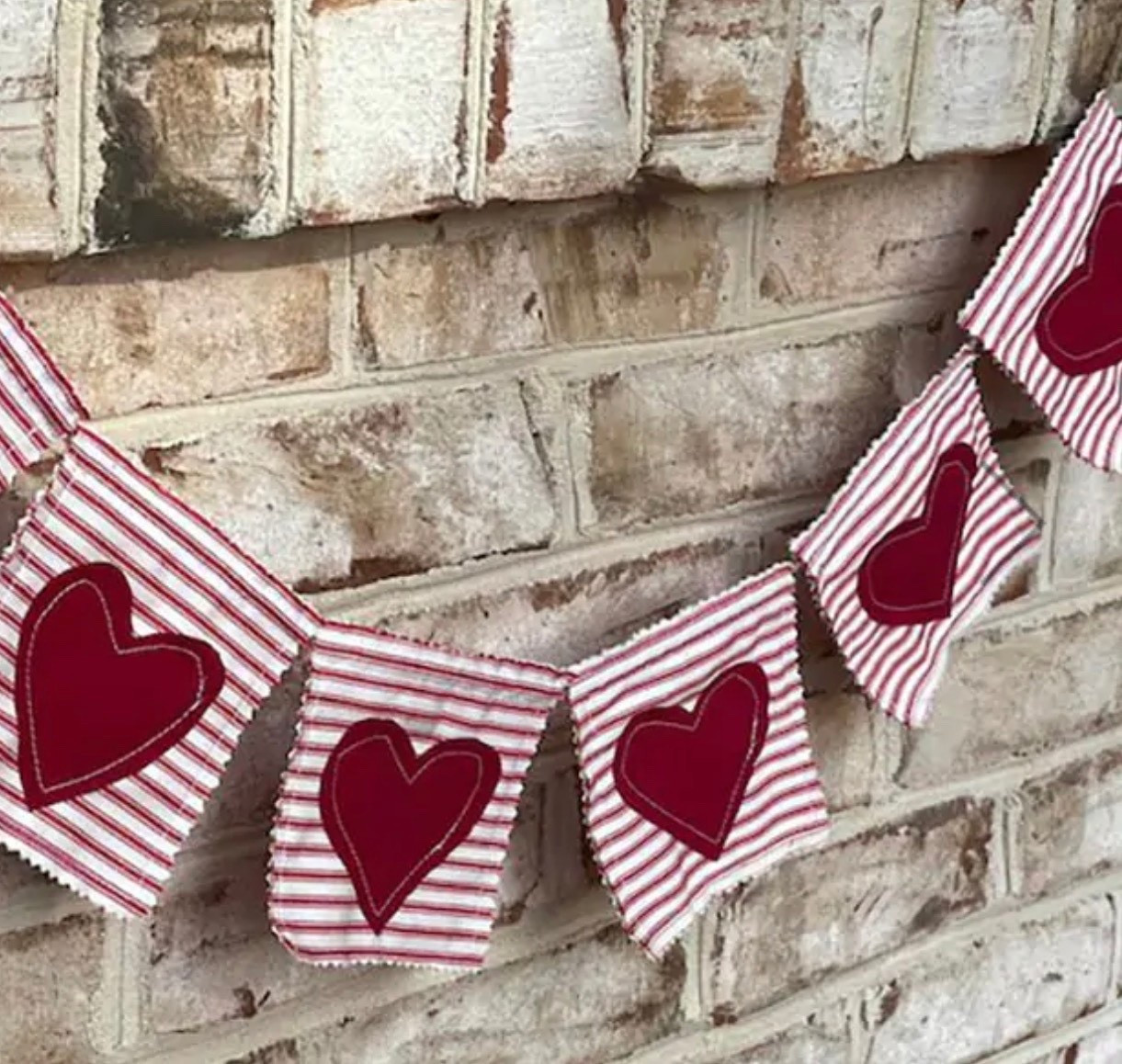 Loving this Valentine’s Day banner!! So adorable perfect to add that special farmhouse touch to your decor. 



#valentinesday #farmhousevalentines #homemade

#LTKFindsUnder50 #LTKSeasonal #LTKHome