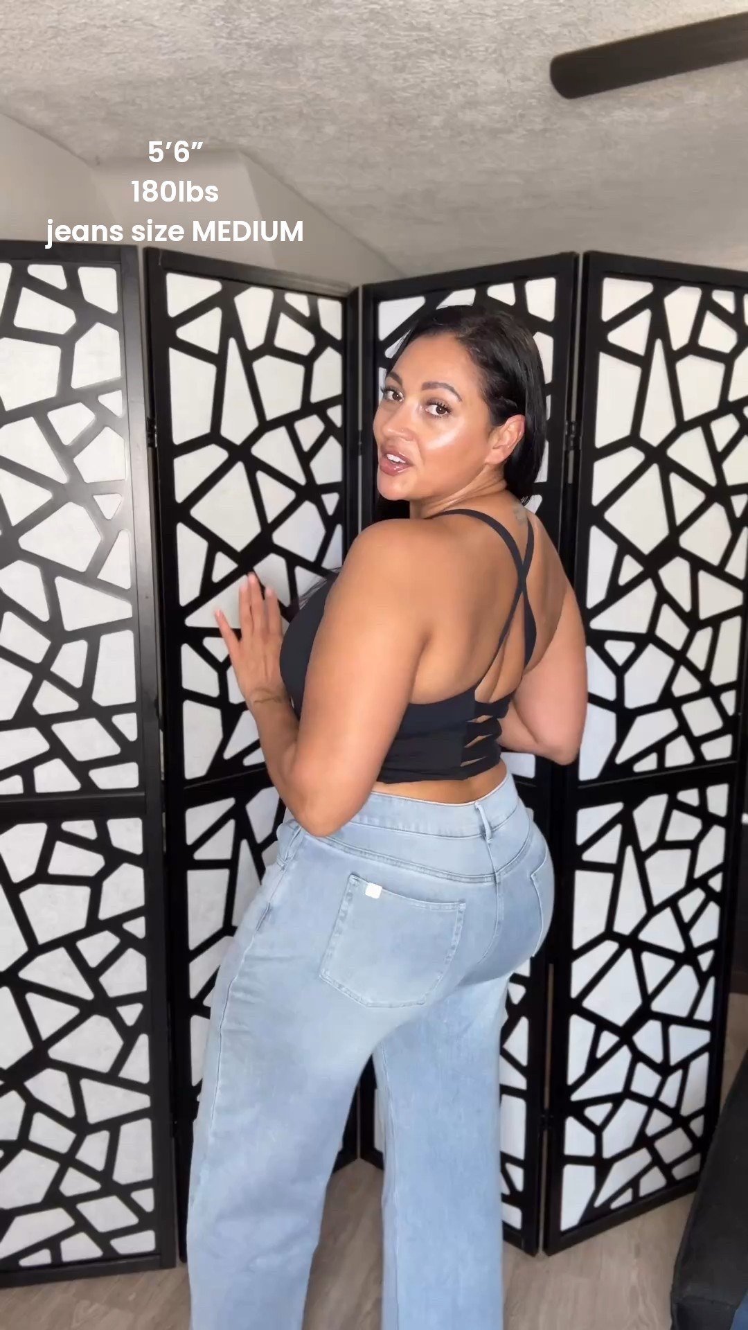 If you haven’t tried Halara jeans, you are missing out!

#halara #jeansforwomen #womensfallfashion #jeans

#LTKStyleTip #LTKFallSale

#LTKMidsize