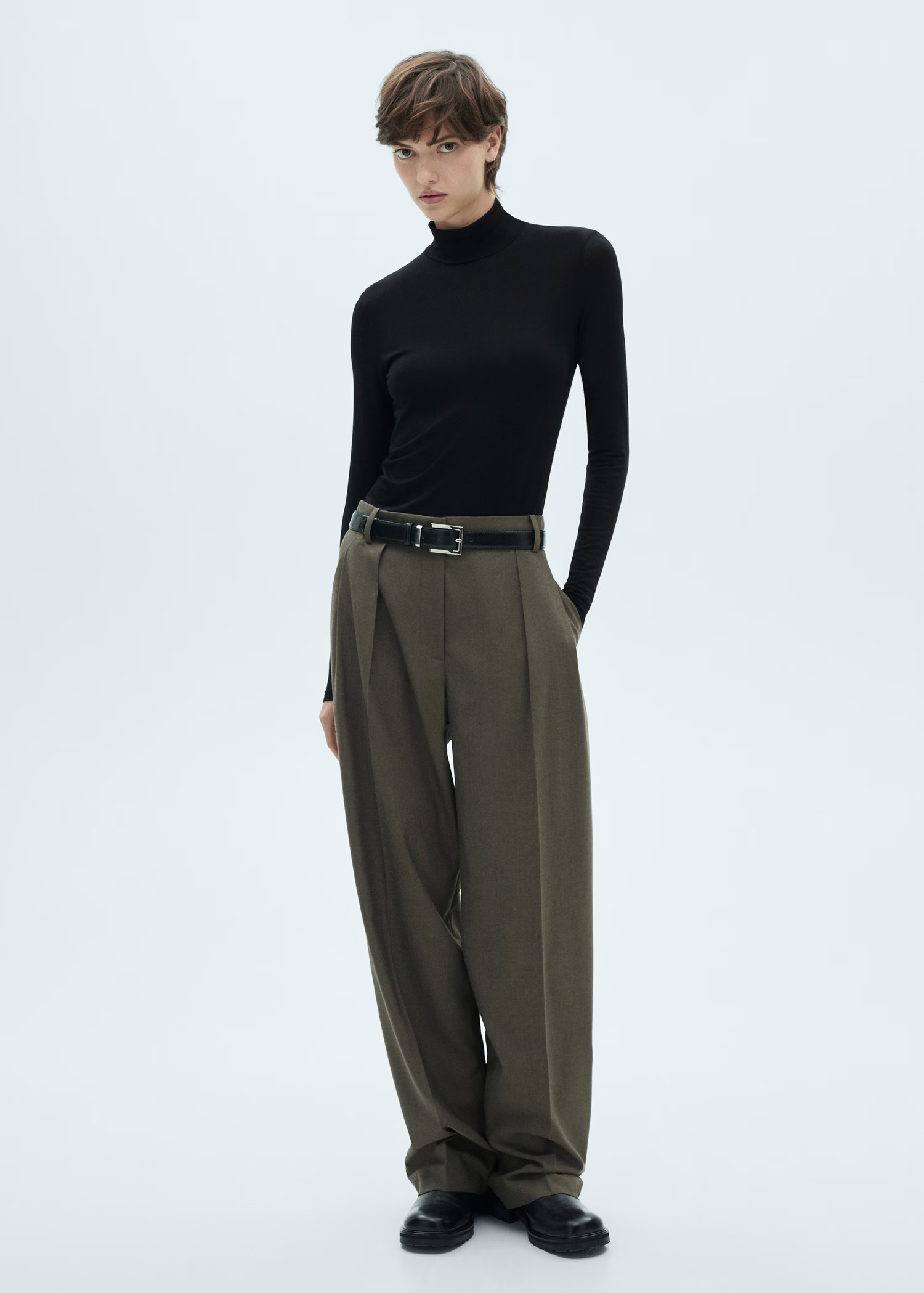 Langärmliges T-Shirt mit Rollkragen | Mango EU